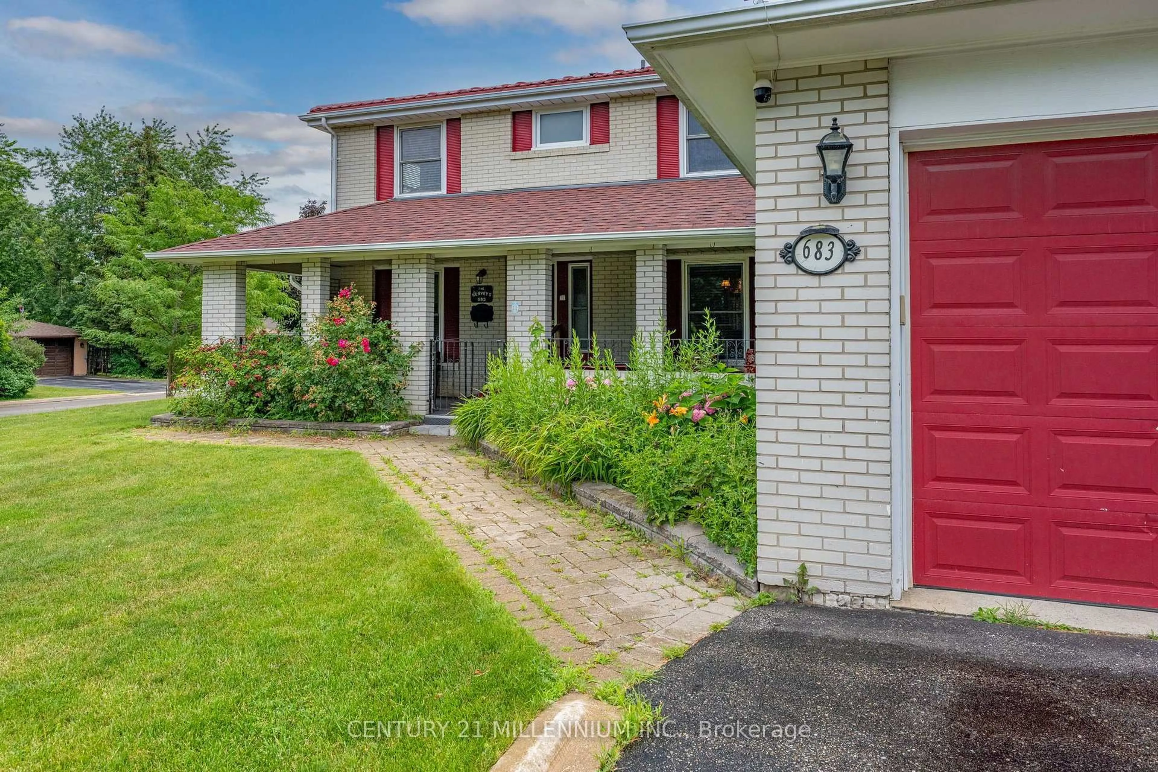 Home with brick exterior material, street for 683 Balmoral Dr, Brampton Ontario L6T 1W8