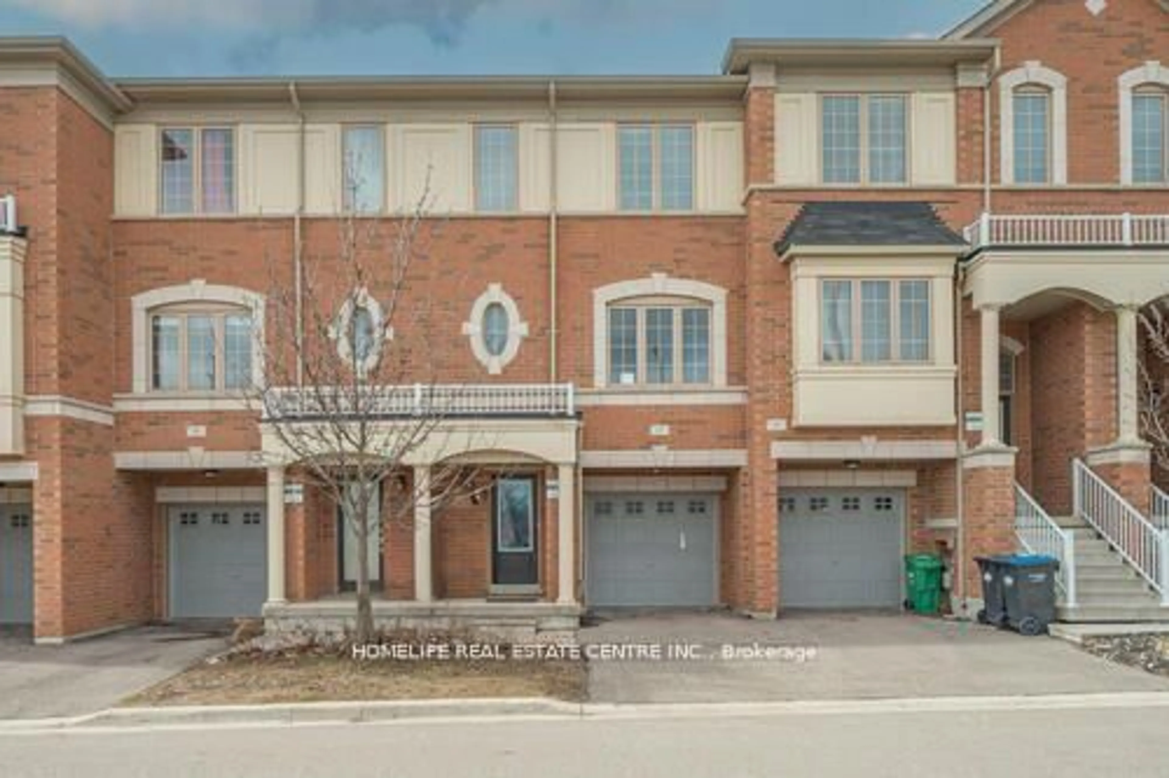 Home with brick exterior material, street for 17 Cedarland Rd, Brampton Ontario L6Y 6E6