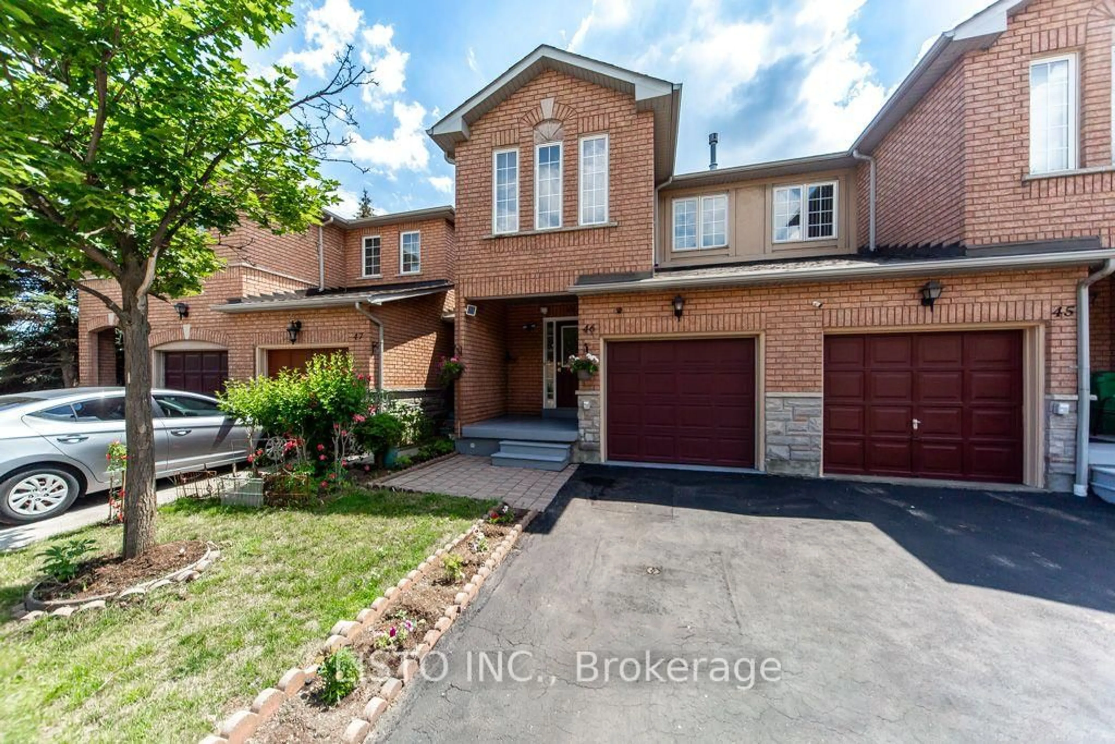 Home with brick exterior material, street for 7115 Rexwood Rd #46, Mississauga Ontario L4T 4L4