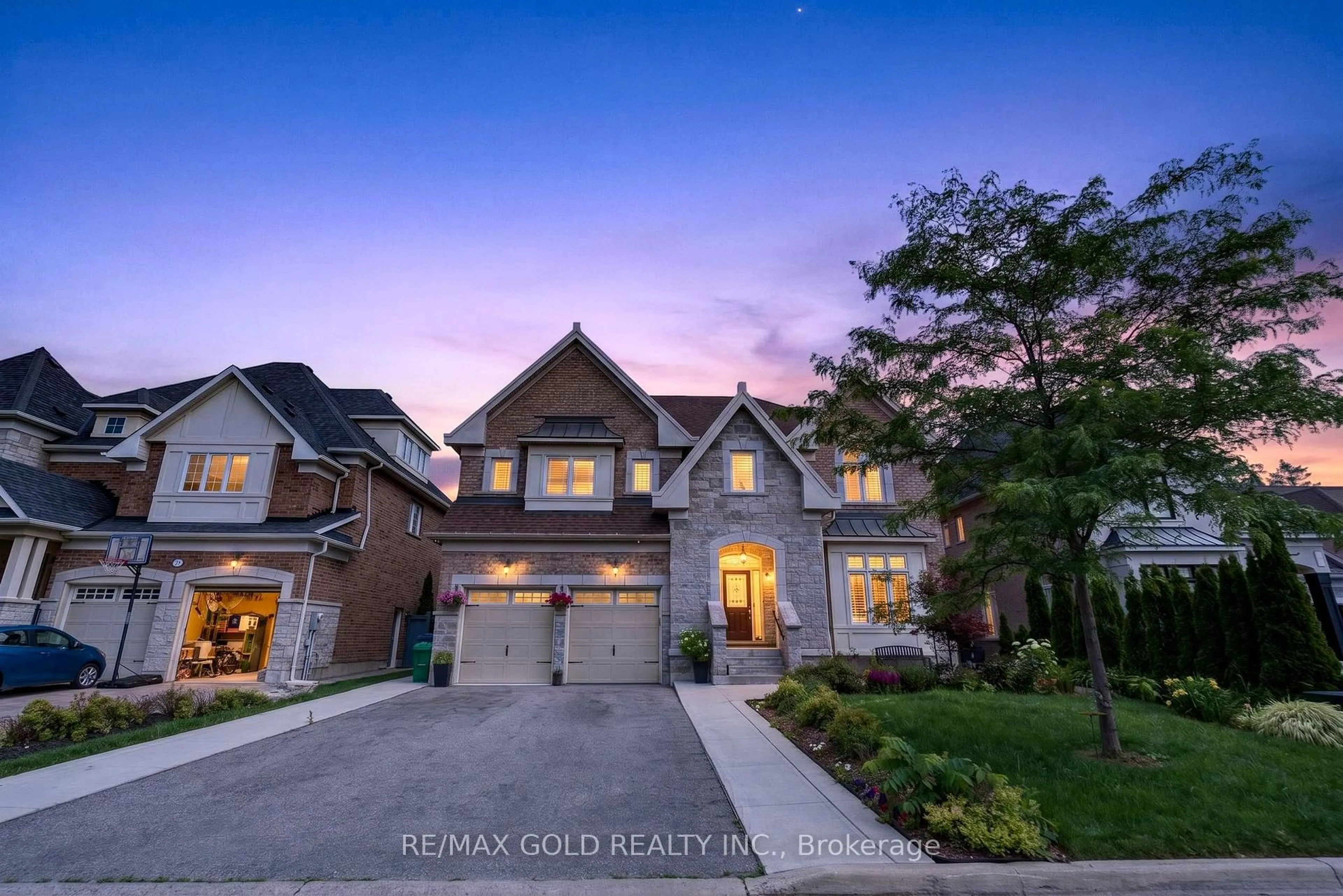 Home with brick exterior material, street for 6 Ayshire Crt, Brampton Ontario L6Z 0G6