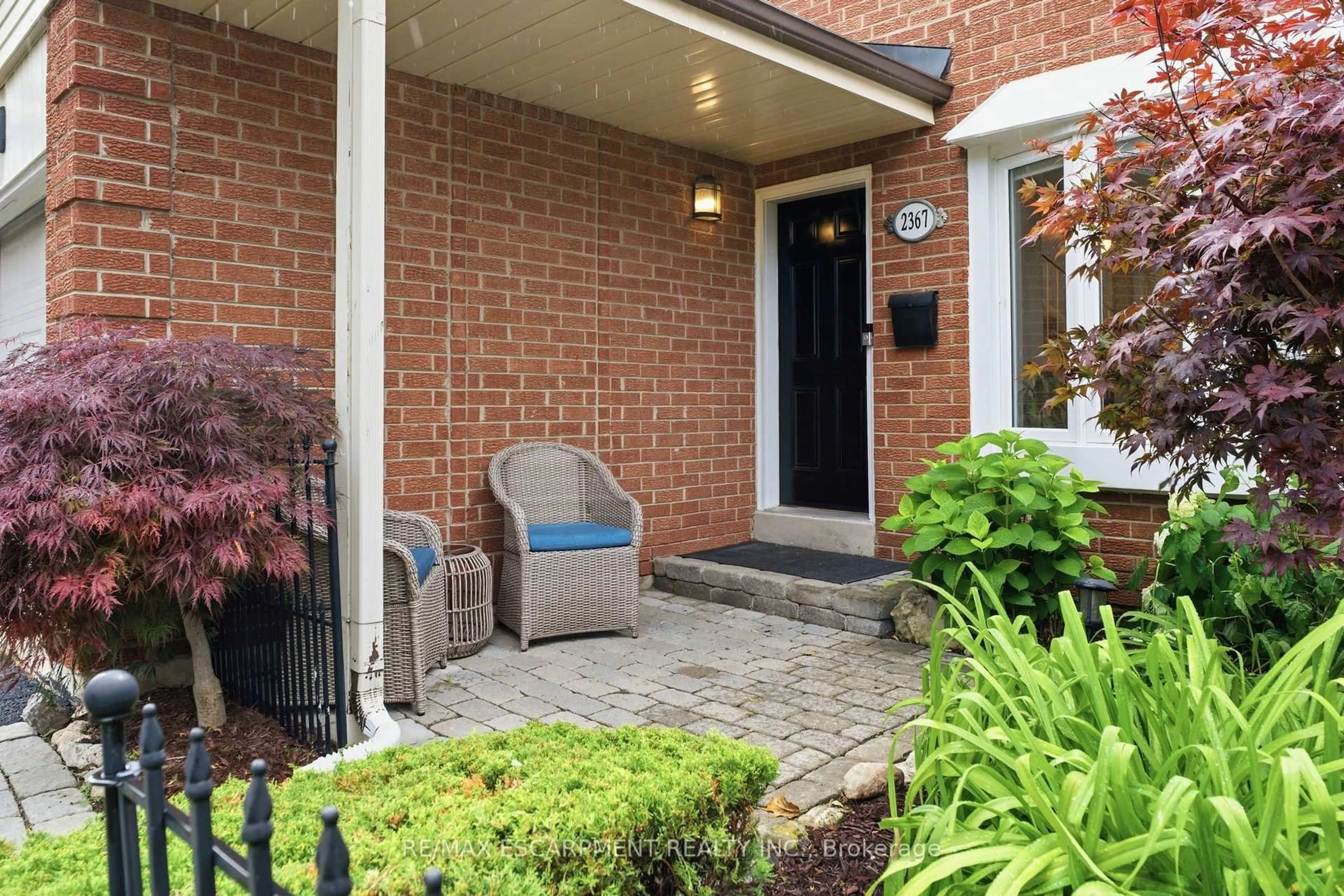 Unknown for 2367 Montgomery Dr, Burlington Ontario L7P 4A6