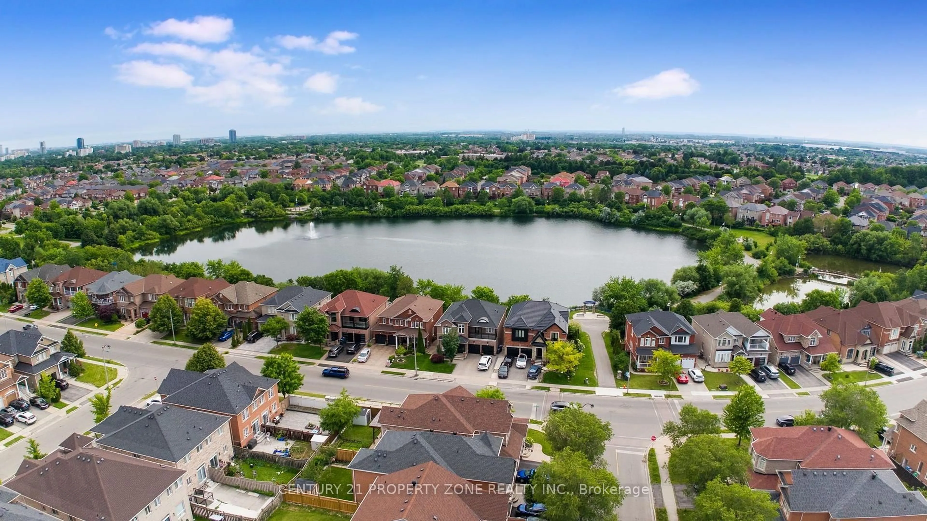 A pic from outside/outdoor area/front of a property/back of a property/a pic from drone, water/lake/river/ocean view for 25 Clearjoy St, Brampton Ontario L6V 4N6