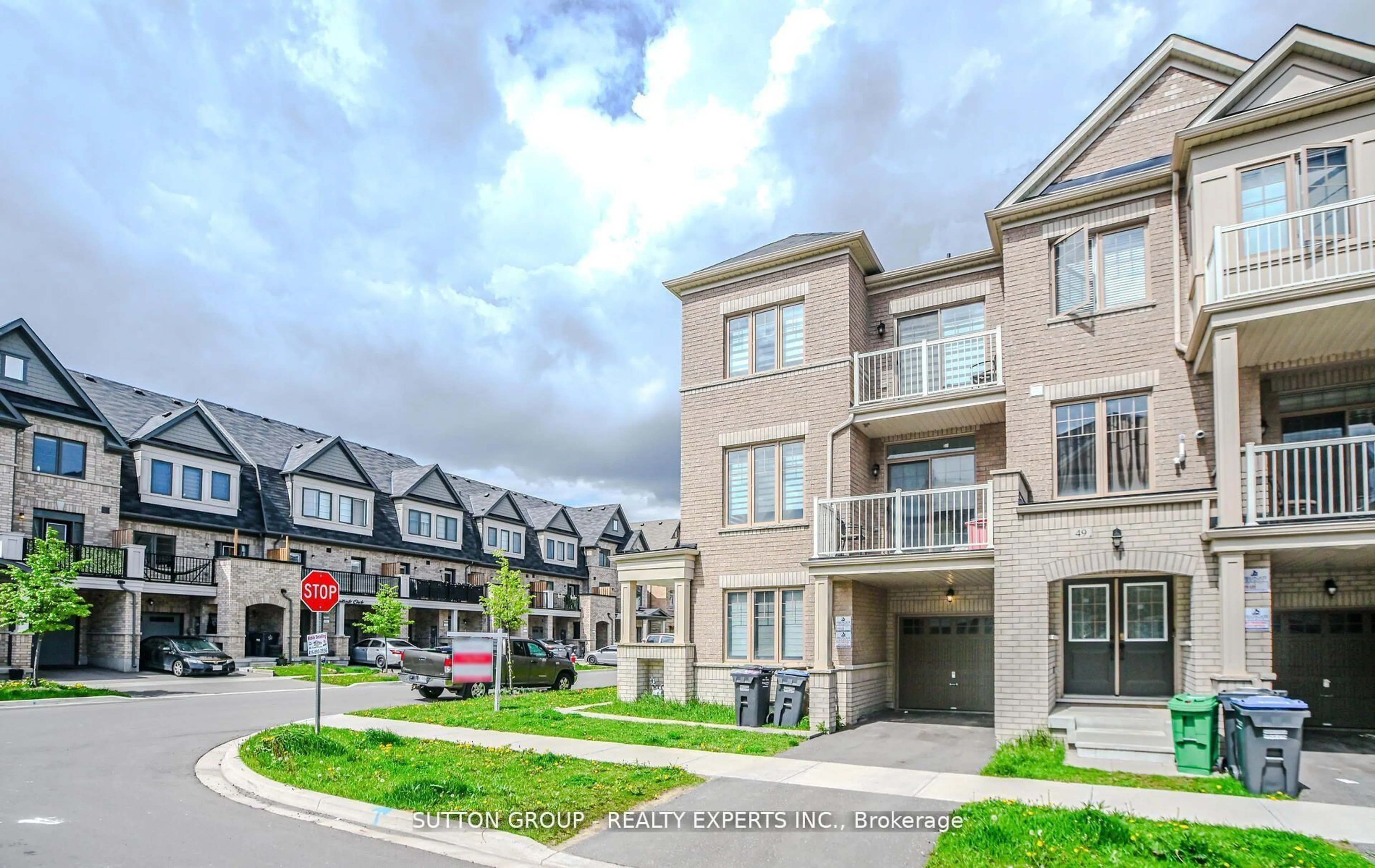A pic from outside/outdoor area/front of a property/back of a property/a pic from drone, unknown for 65 Fruitvale Circ, Brampton Ontario L0P 1N0
