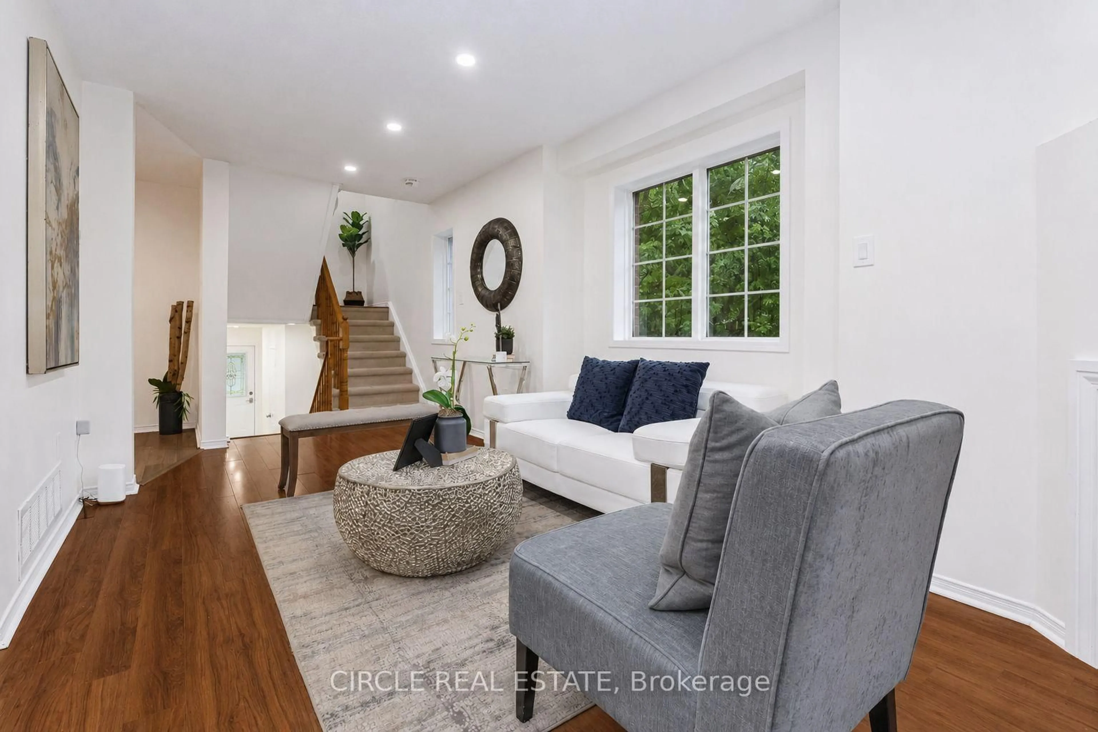 Living room with furniture, unknown for 4920 Rathkeale Rd #1, Mississauga Ontario L5V 2E9