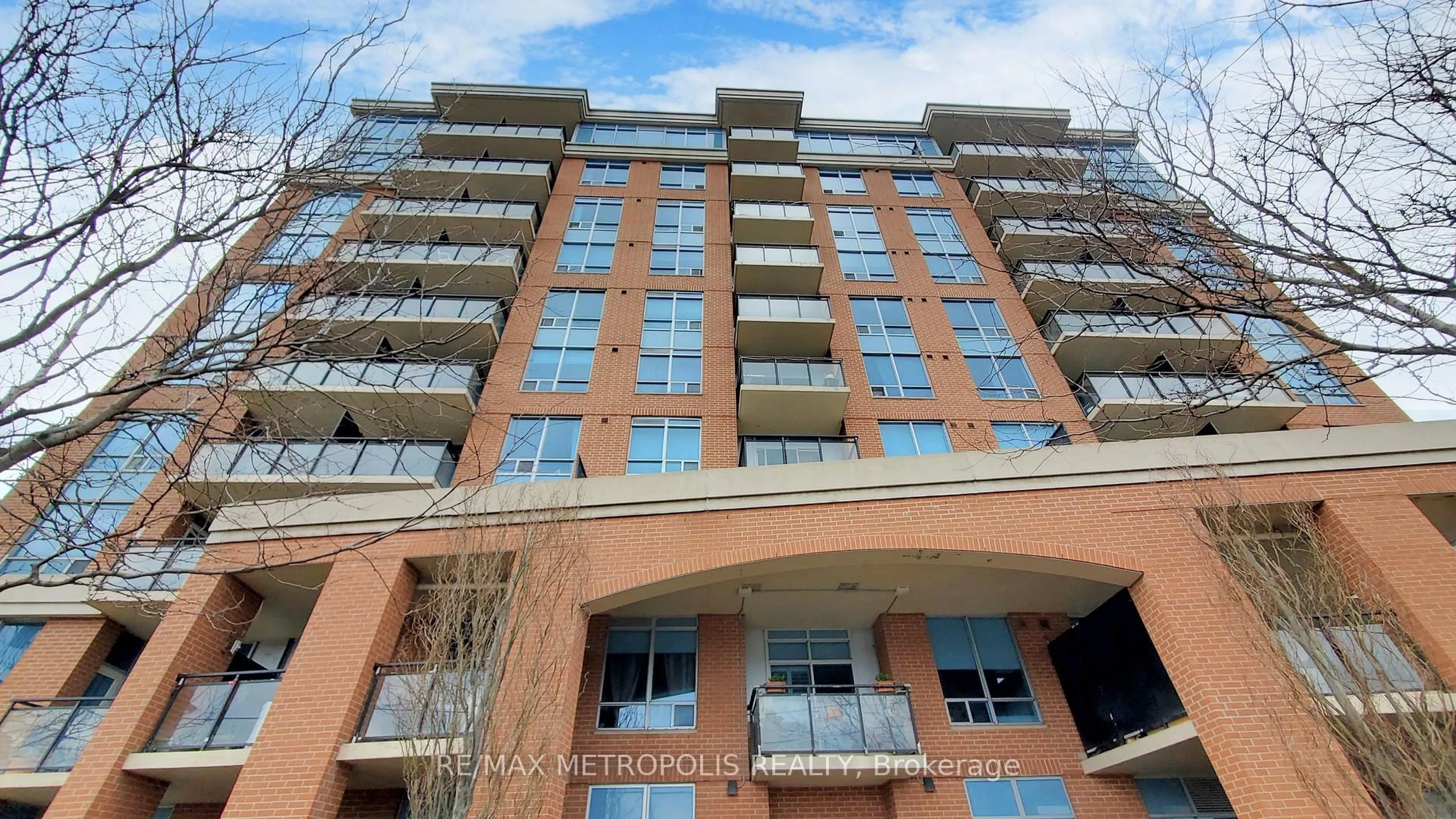 Unknown for 2772 Keele St #403, Toronto Ontario M3M 0A3