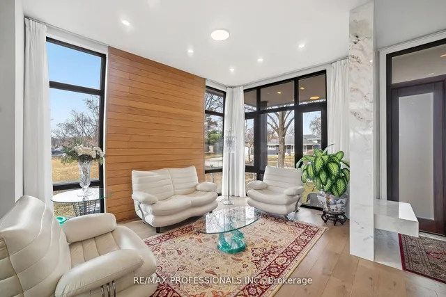 2206 UTLEY Rd, Mississauga 3