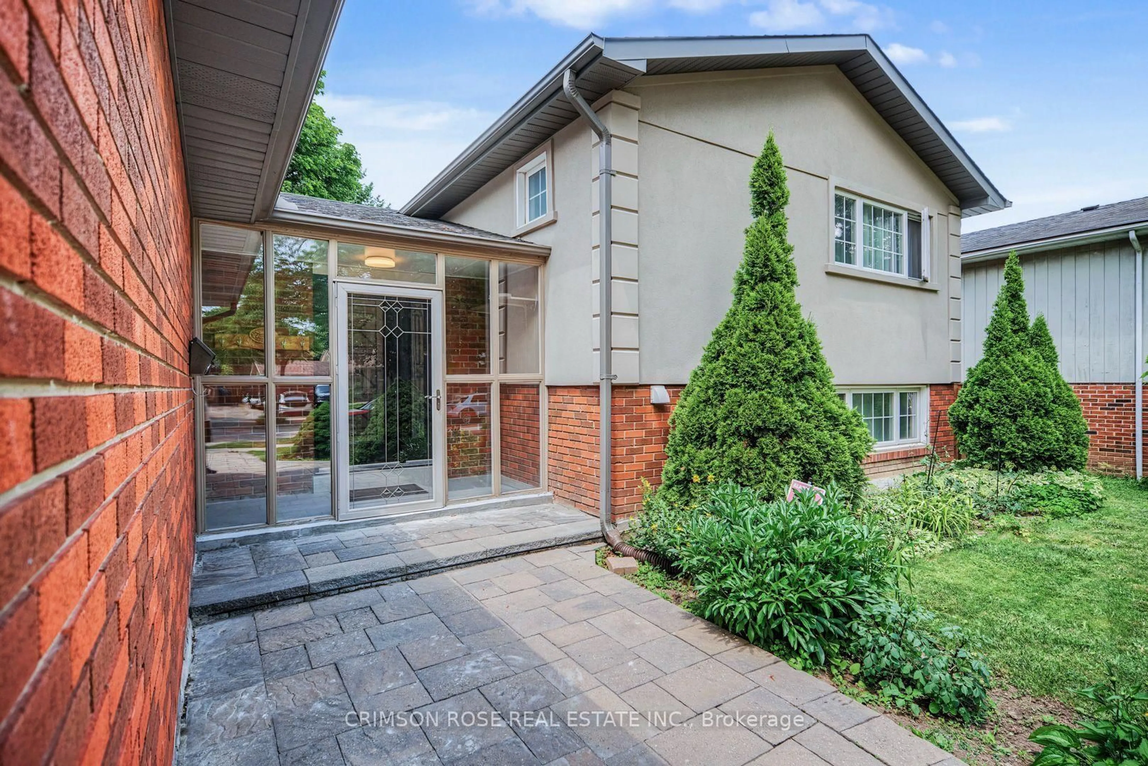 Home with brick exterior material, street for 7018 Cadiz Cres, Mississauga Ontario L5N 1Y4