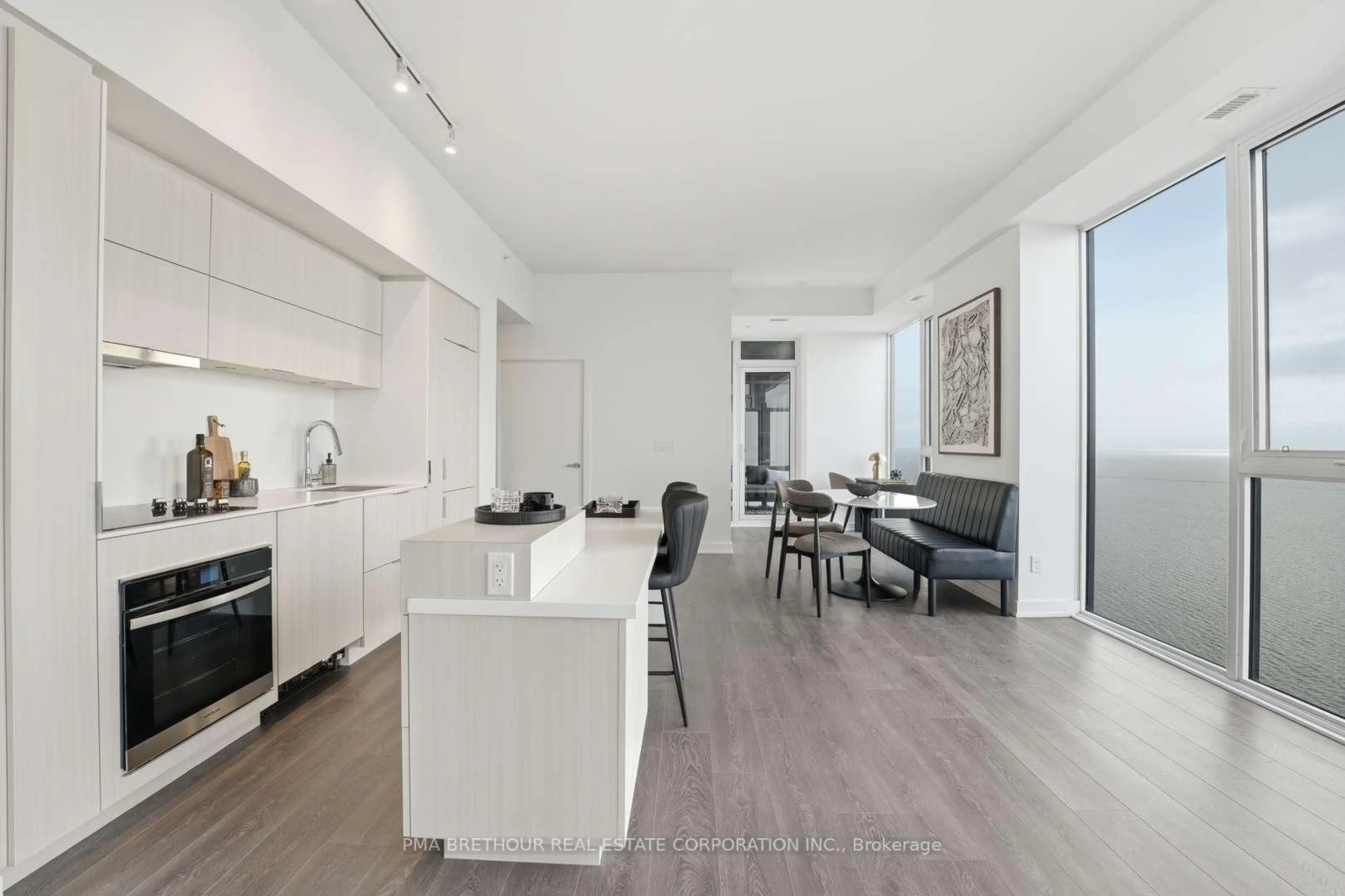Open concept kitchen, unknown for 370 Martha St #2604, Burlington Ontario L7R 0G9