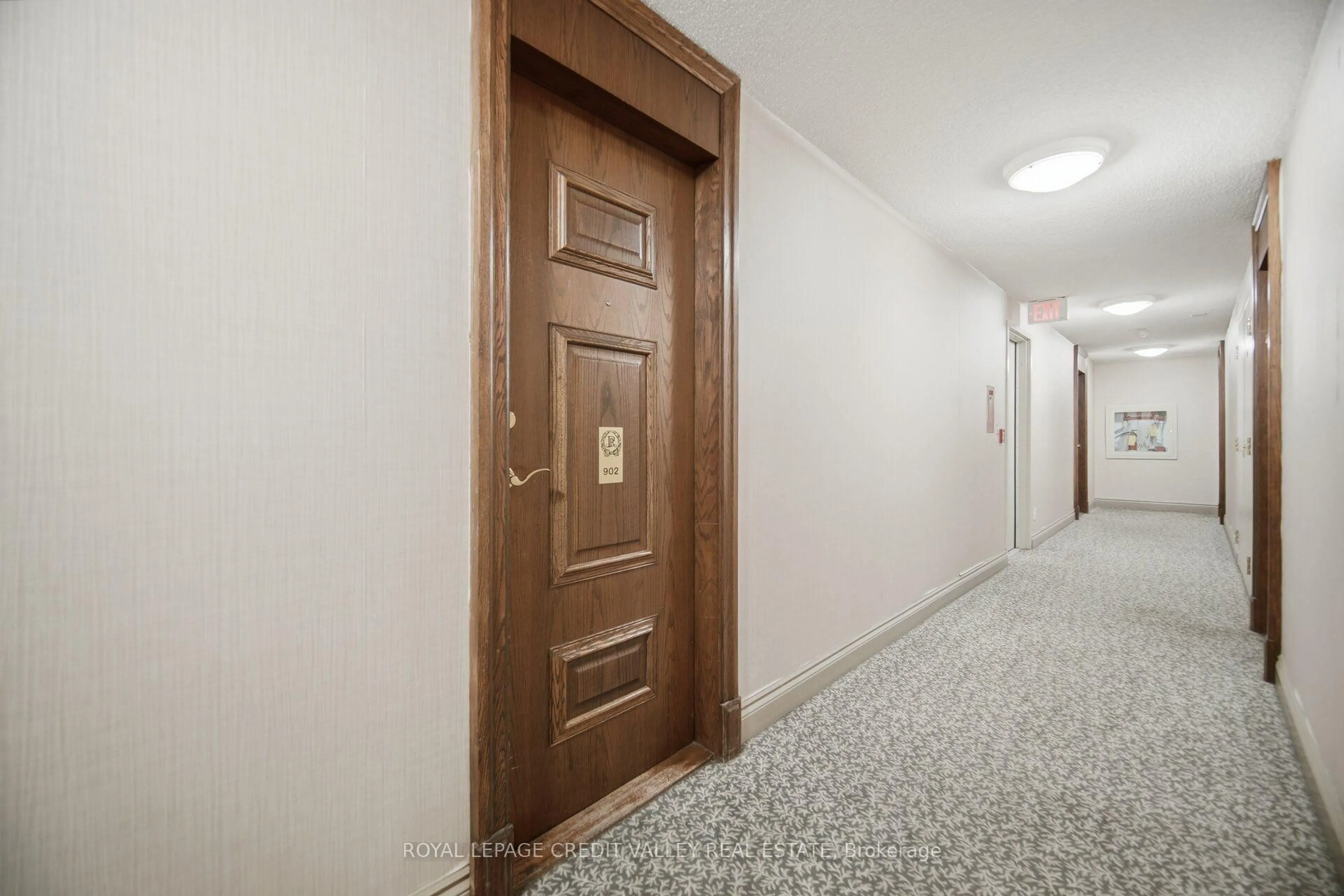 Indoor foyer for 9 Michael Power Pl #902, Toronto Ontario M9A 0A5