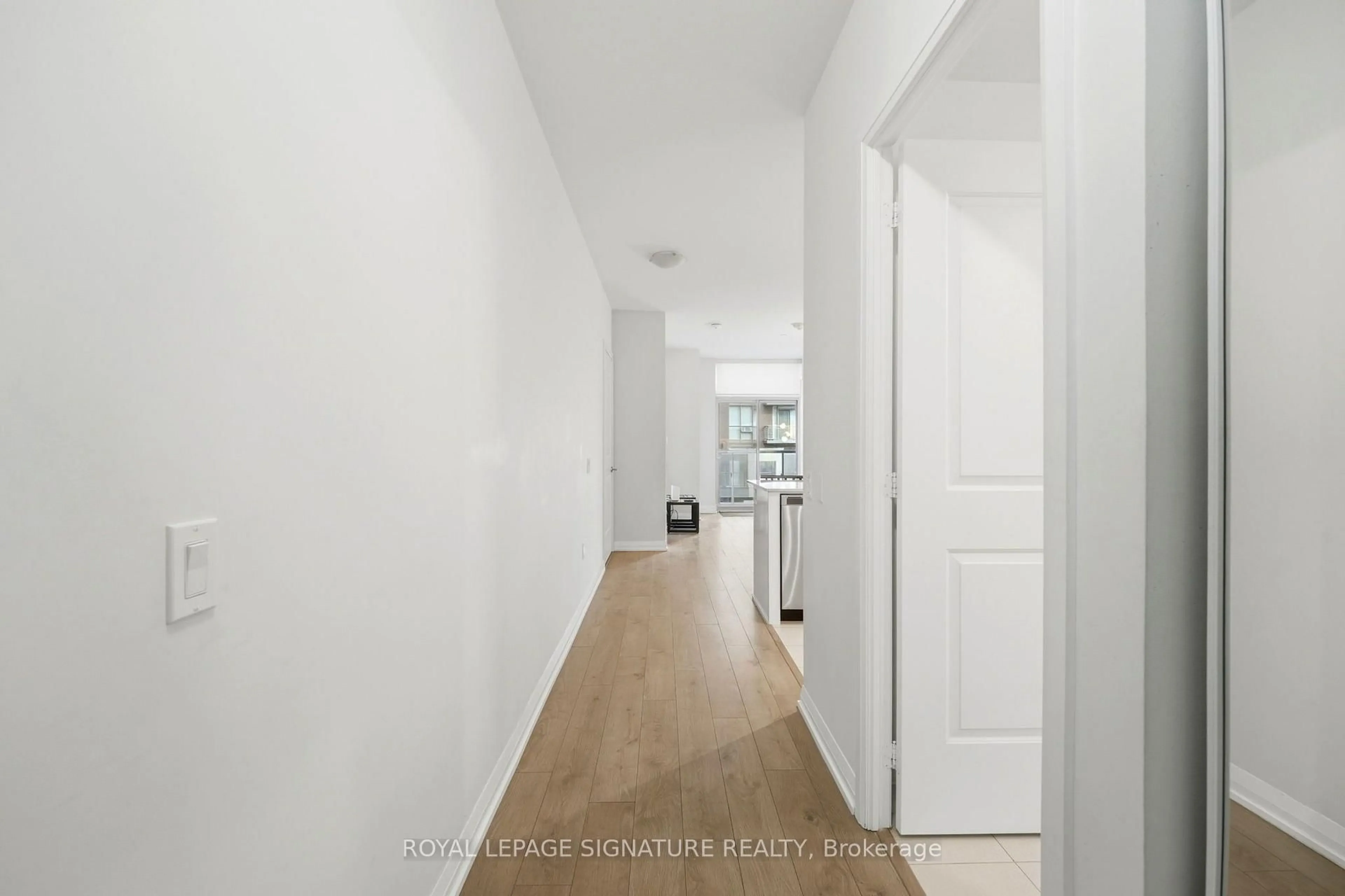 Unknown for 65 Watergarden Dr #212, Mississauga Ontario L5R 0G8