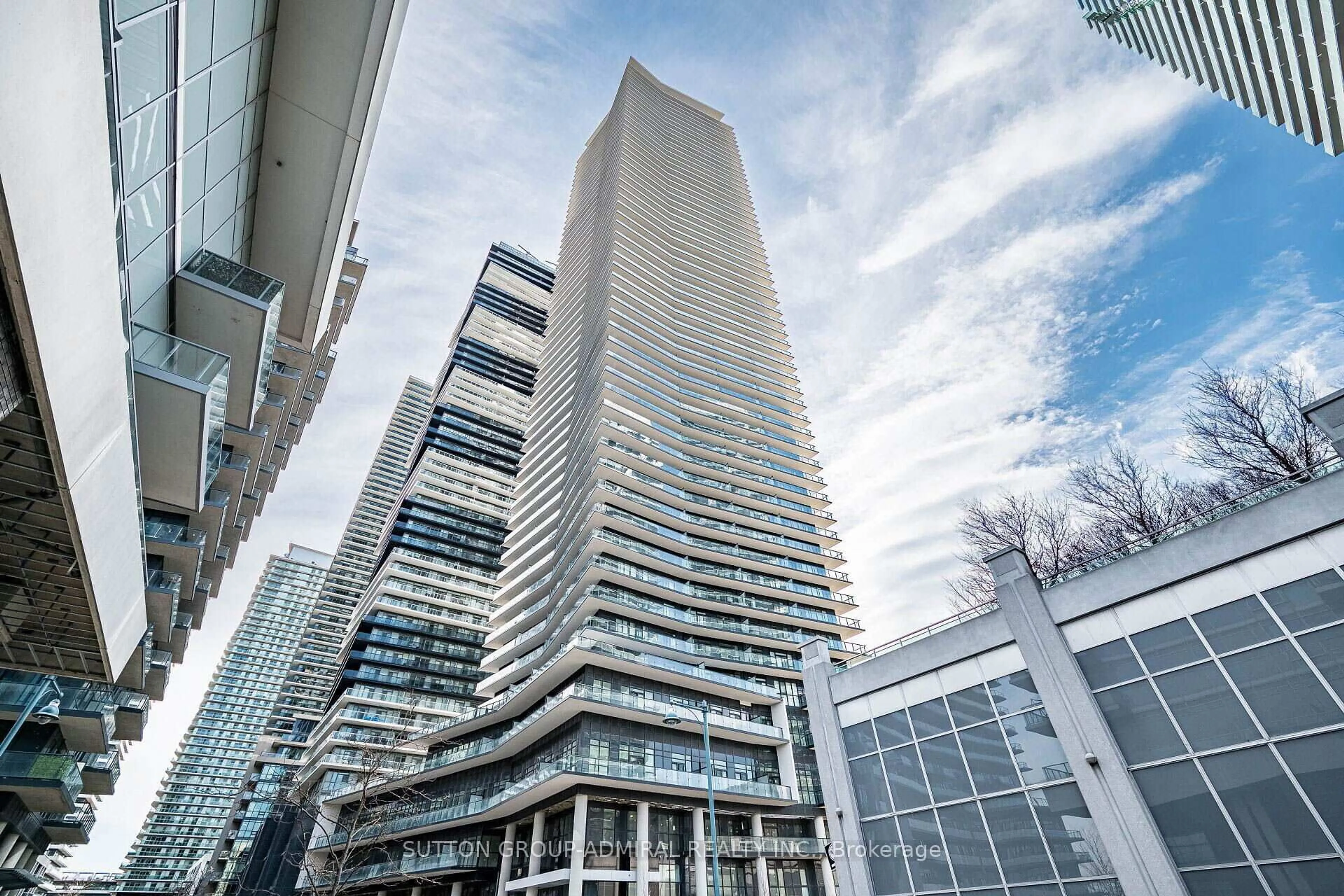 Indoor foyer for 38 Annie Craig Dr #2205, Toronto Ontario M8V 0A8