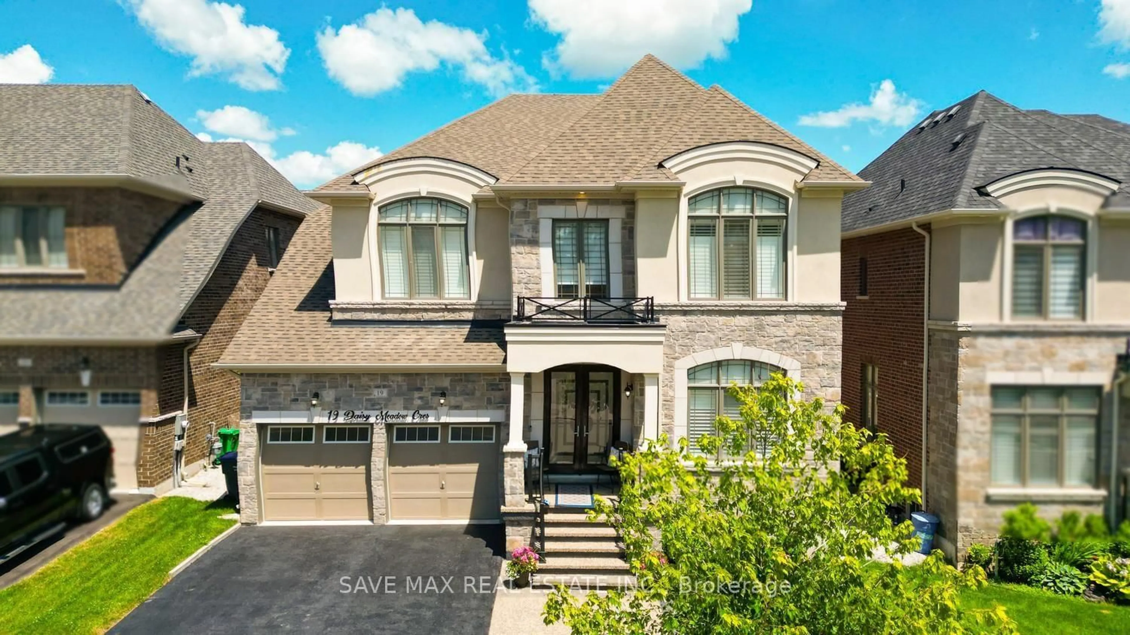 Home with brick exterior material, street for 19 Daisy Meadow Cres, Caledon Ontario L7C 4G4
