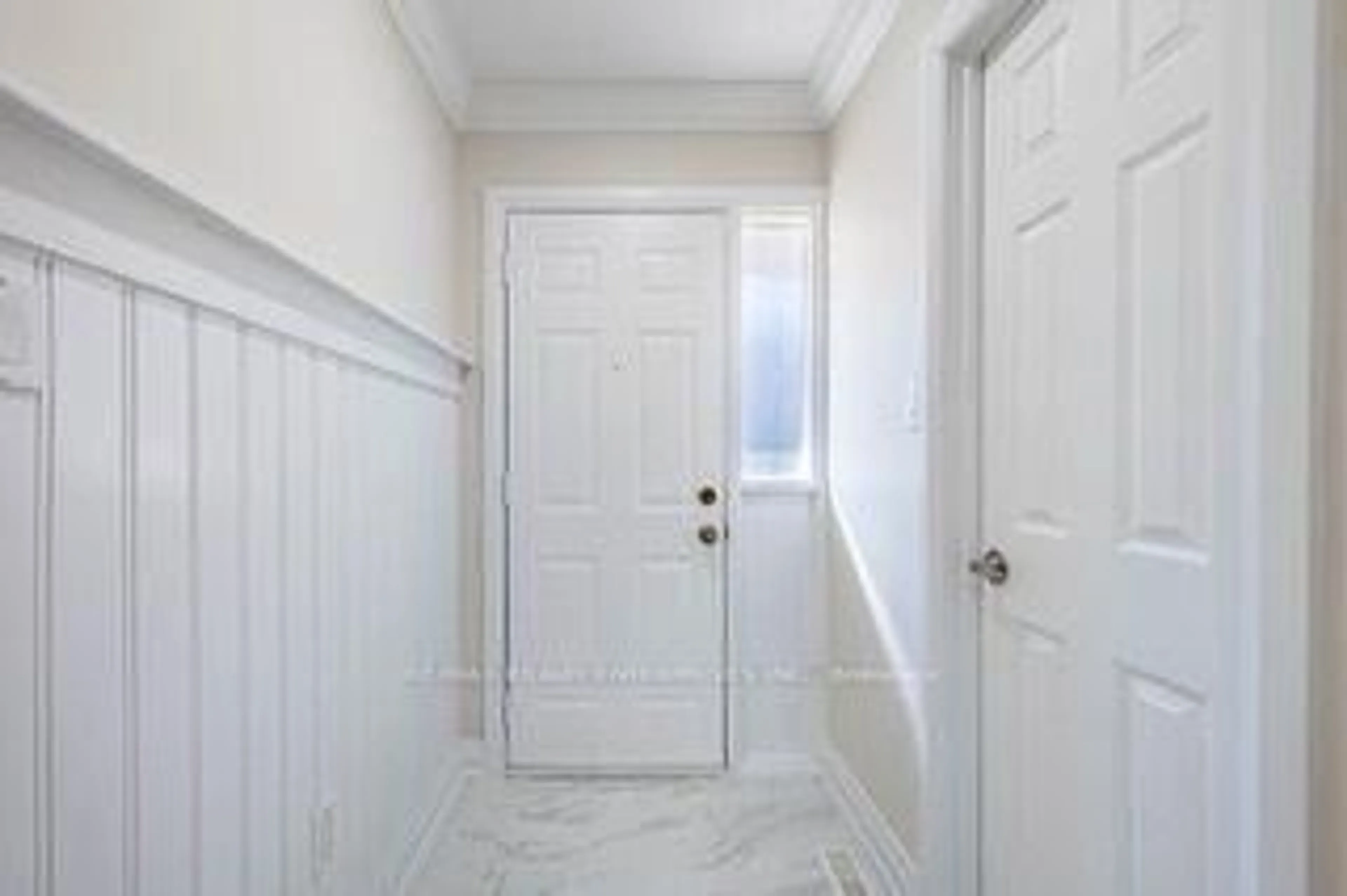 Indoor entryway for 3065 Lenester Dr #46, Mississauga Ontario L5C 2B8