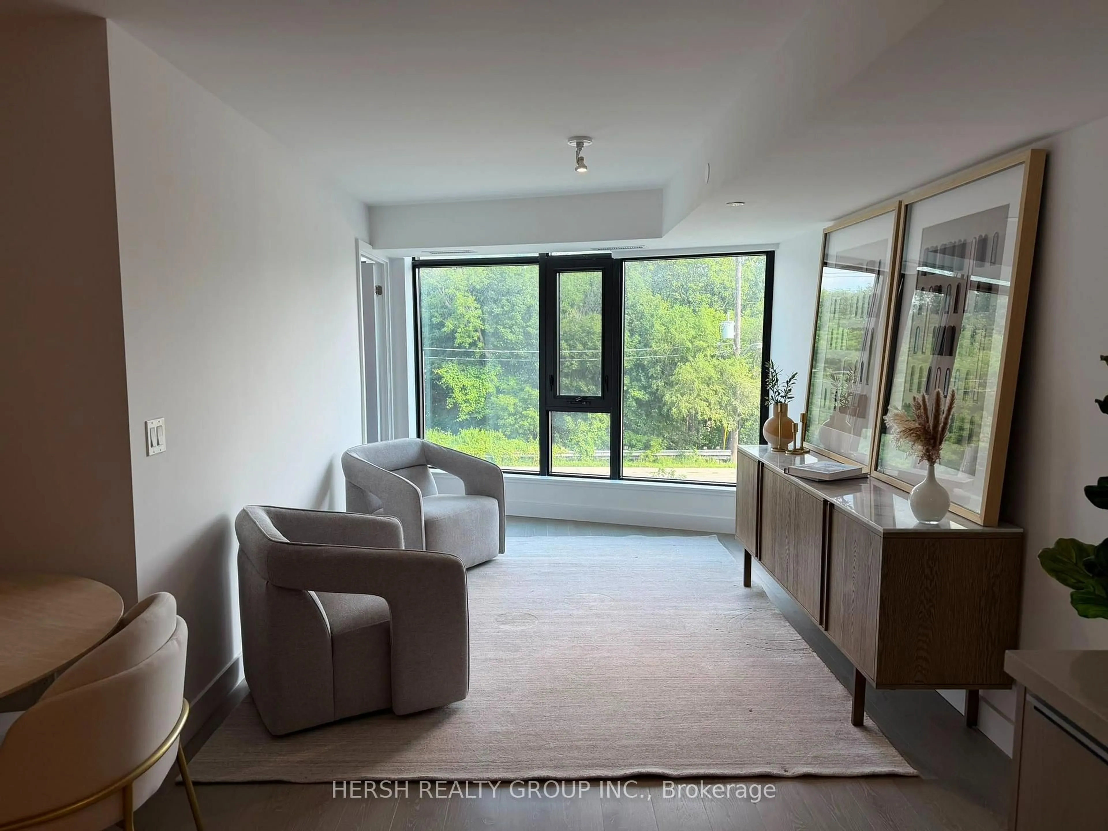 Living room with furniture, unknown for 160 Kingsway Cres #211, Toronto Ontario M8X 2S4
