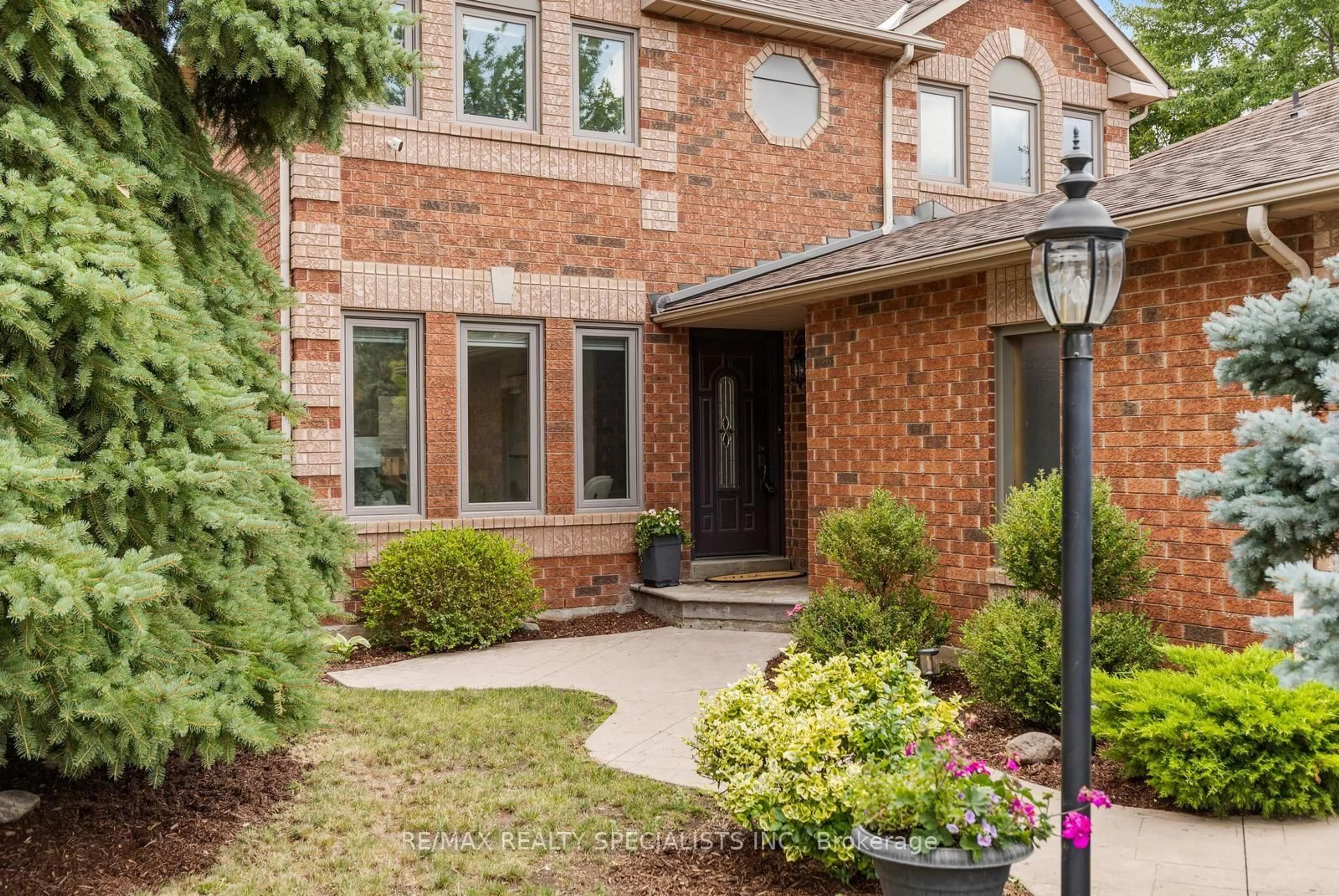 Home with brick exterior material, street for 3879 Periwinkle Cres, Mississauga Ontario L5N 6W7