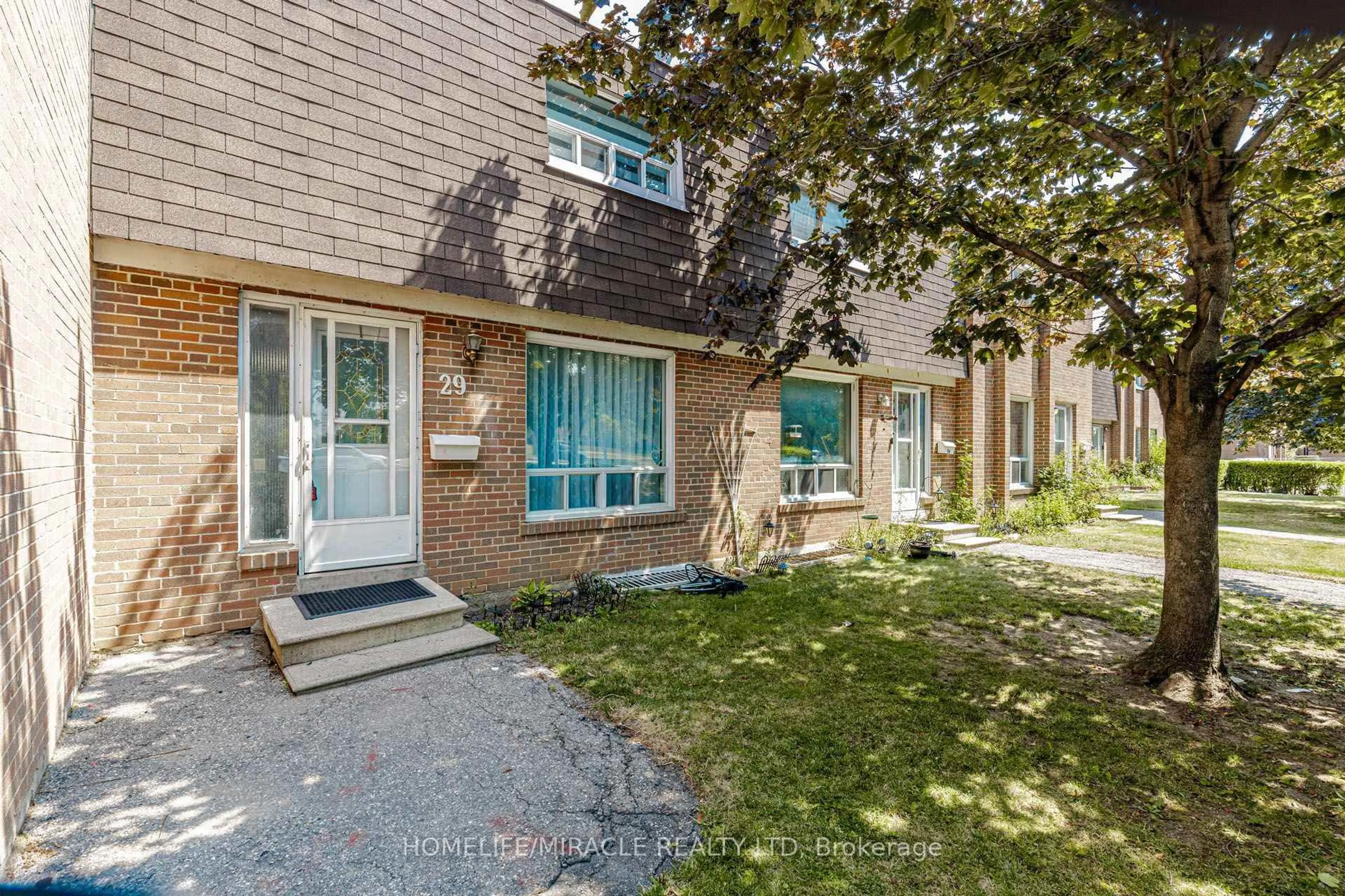 Unknown for 1730 Albion Rd #29, Toronto Ontario M9V 1C1
