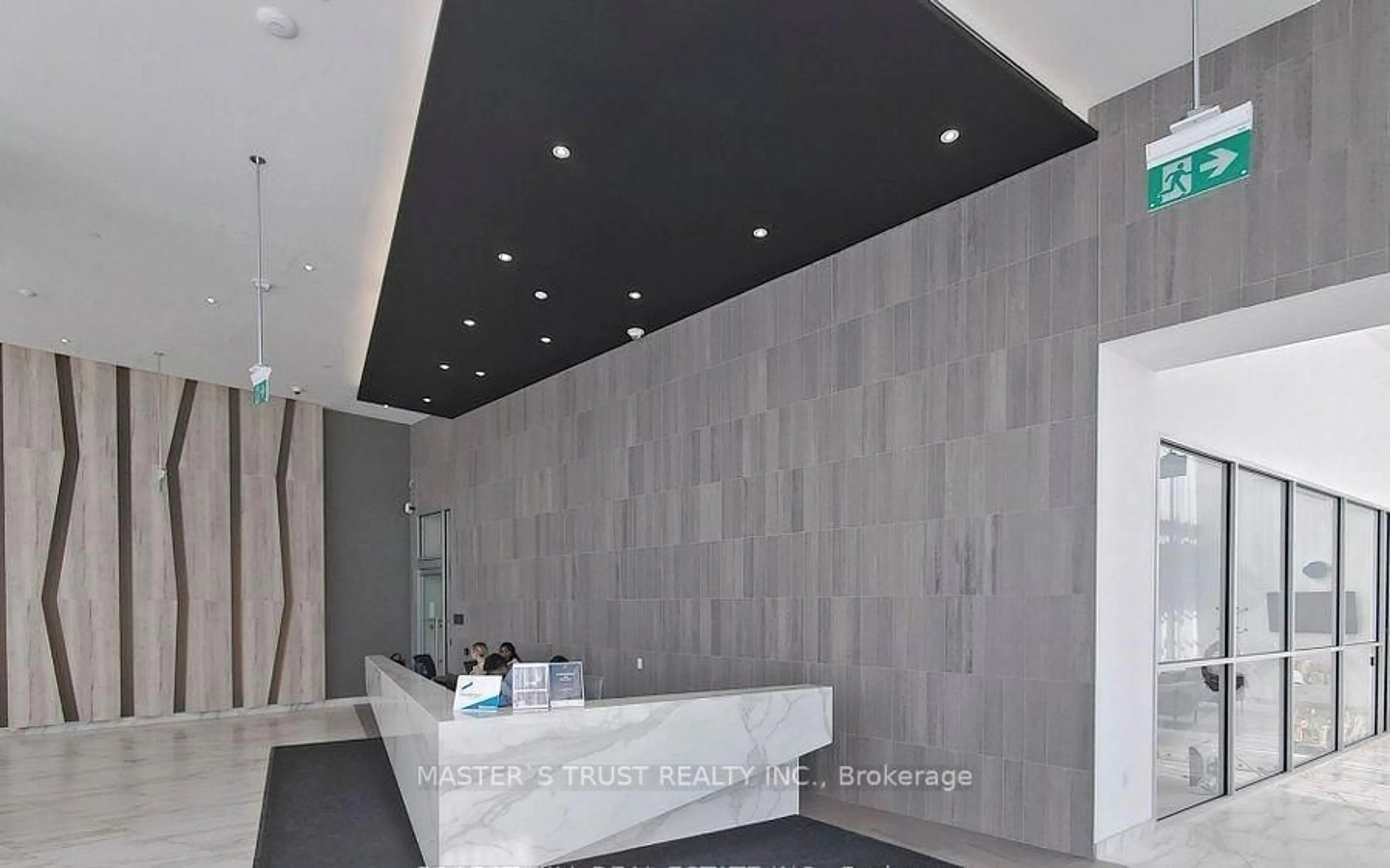 Contemporary bathroom, ceramic/tile floor for 3883 Quartz Rd #3409, Mississauga Ontario L5B 4M6