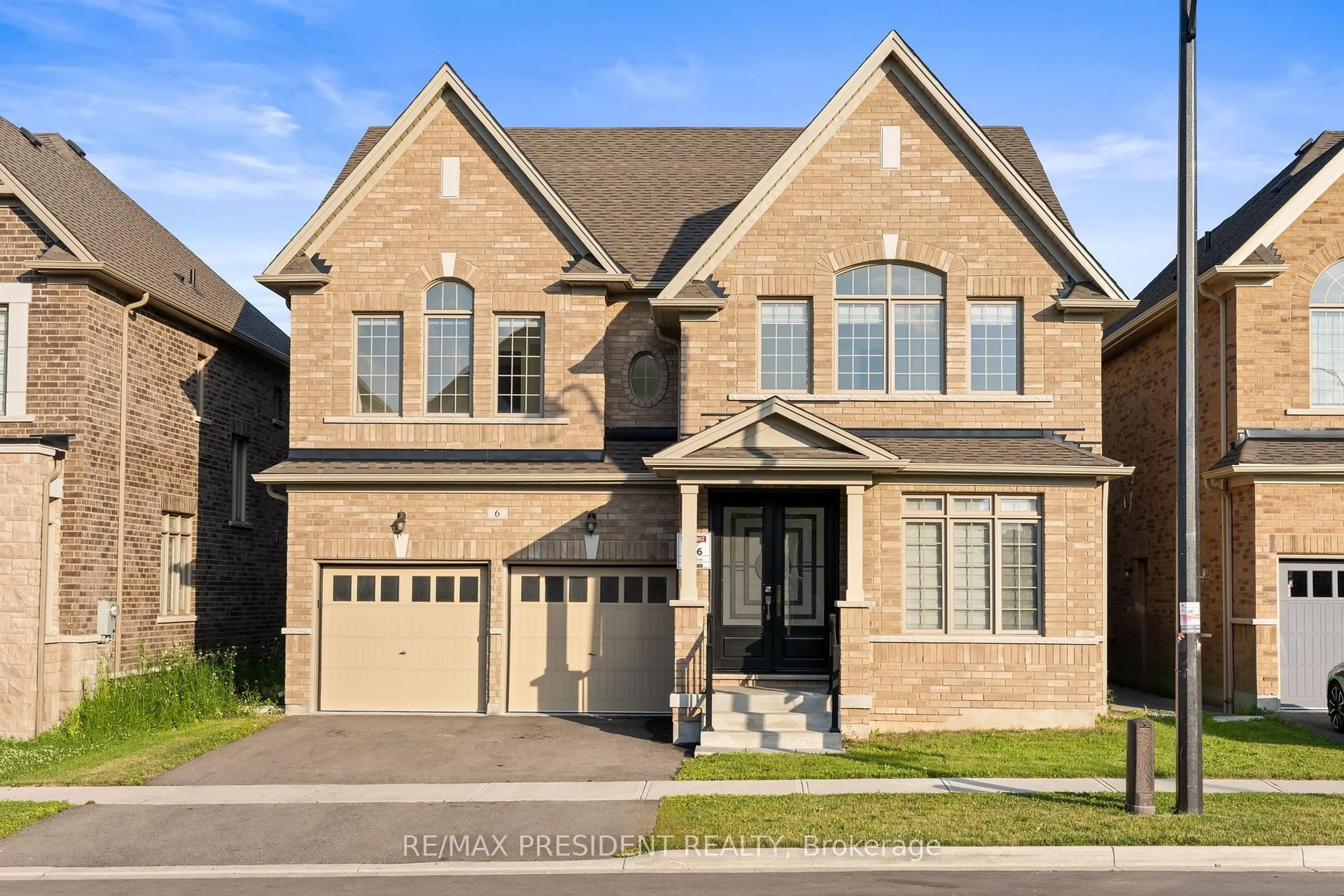 Home with brick exterior material, street for 6 JENWOOD Cres, Brampton Ontario L6R 4C6