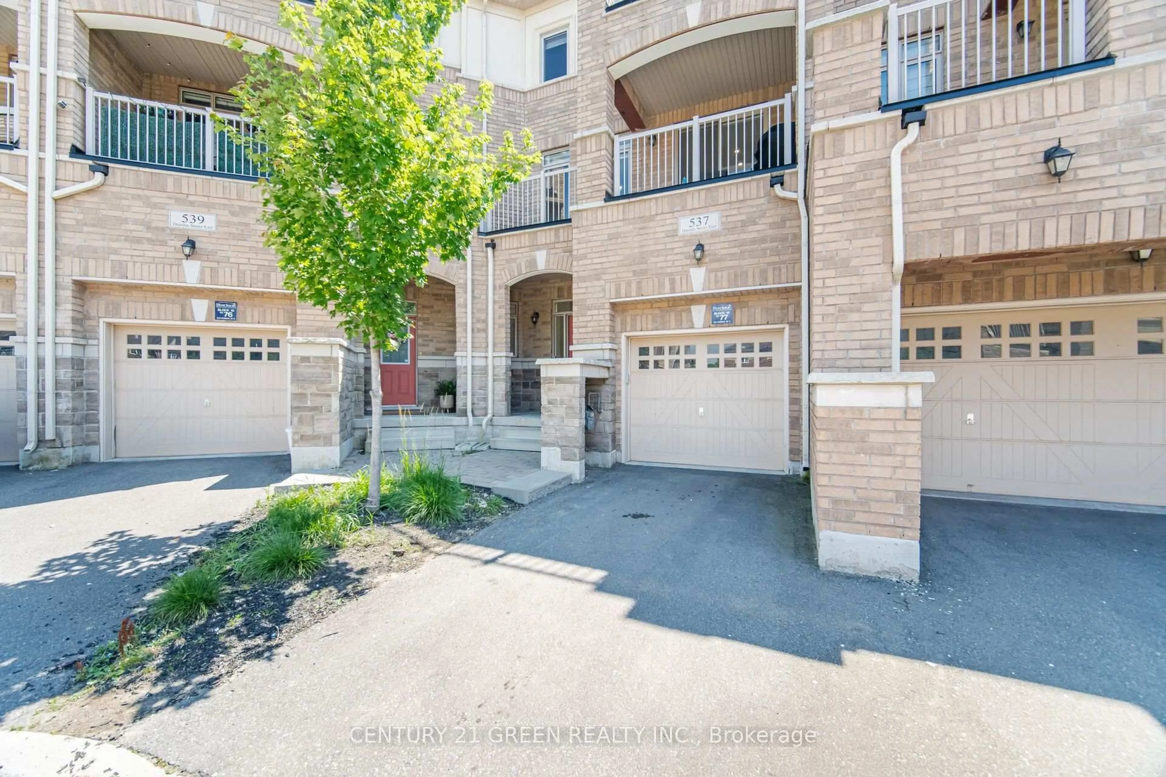 Unknown for 537 Dundas St, Oakville Ontario L6H 3P6