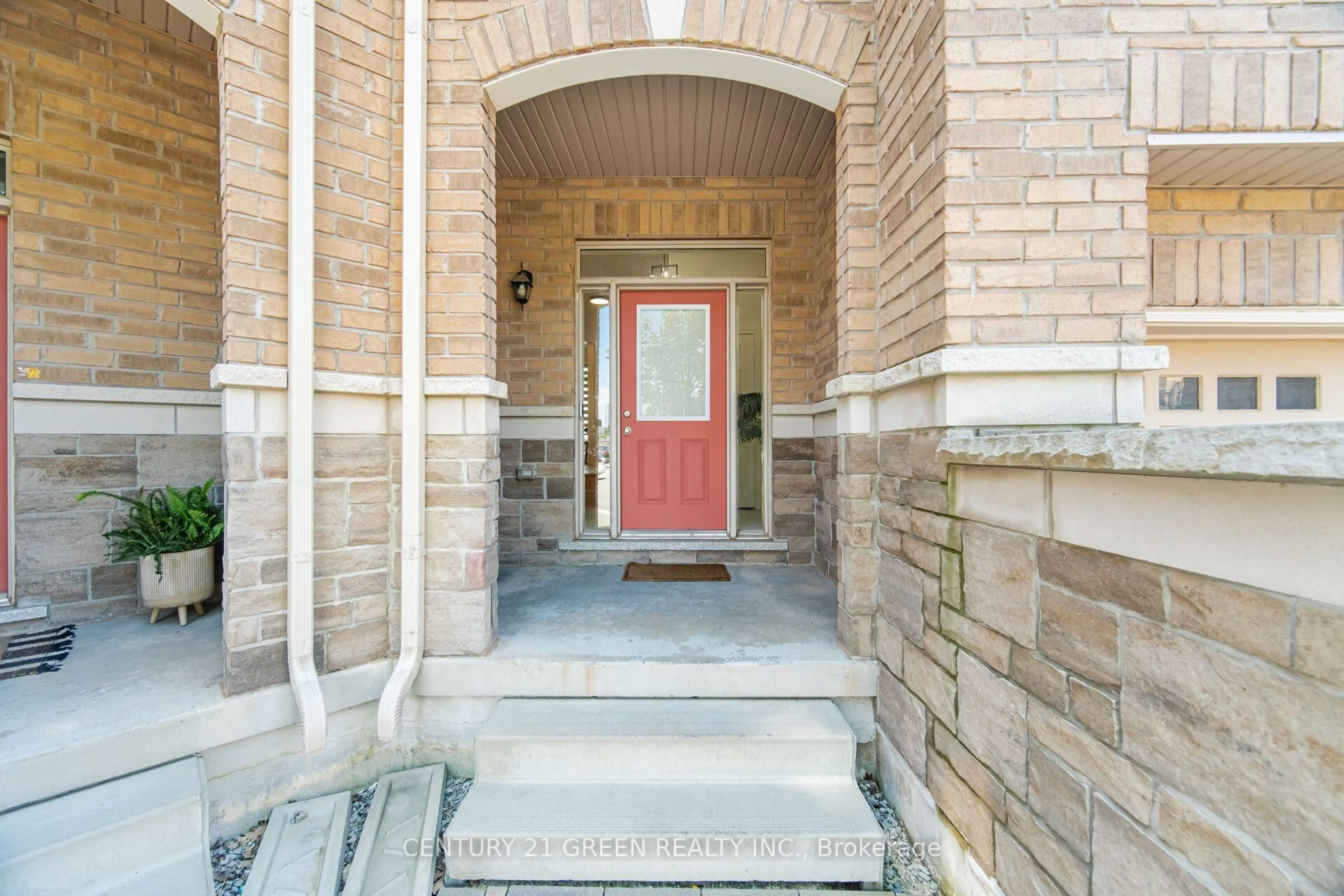 Unknown for 537 Dundas St, Oakville Ontario L6H 3P6