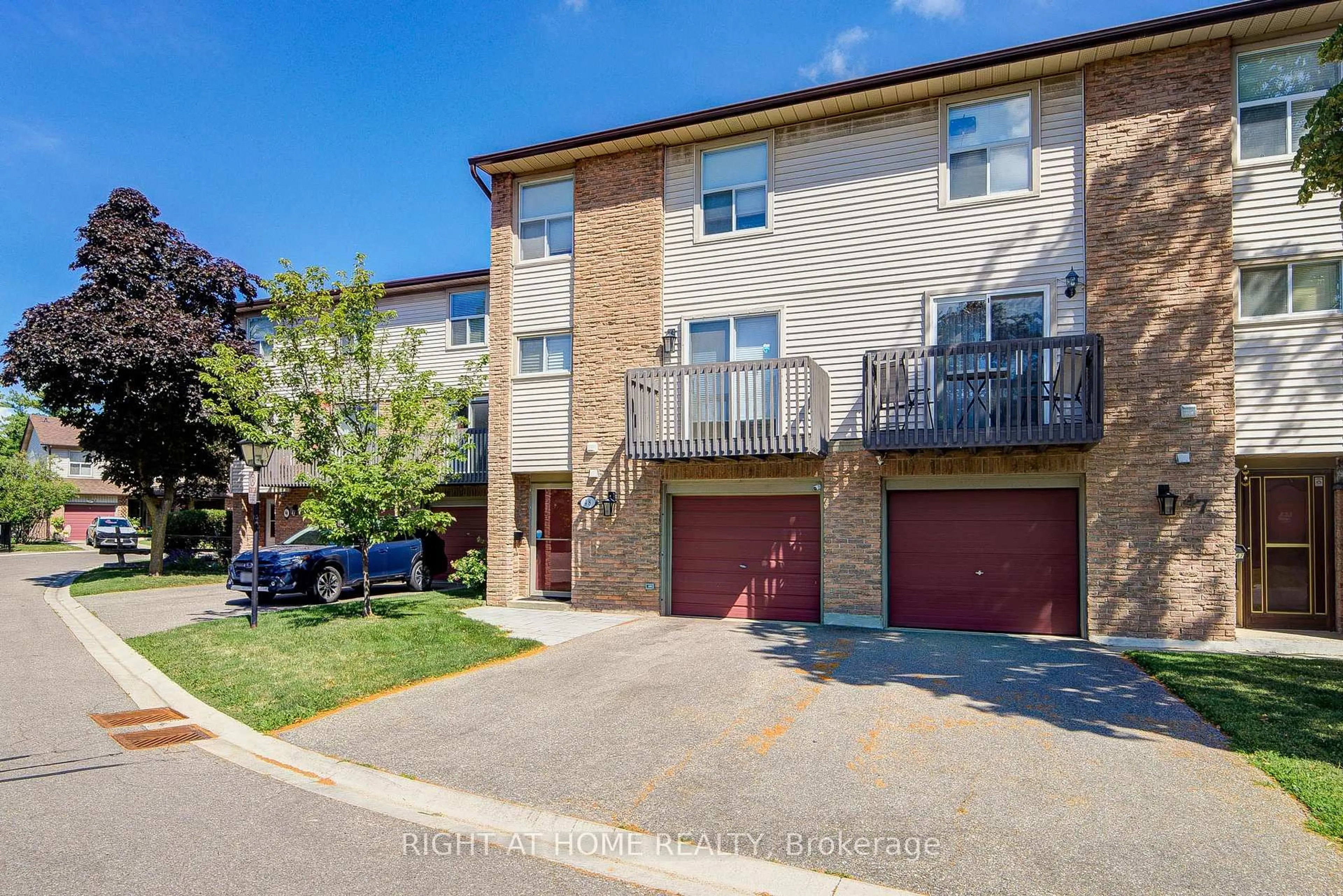A pic from outside/outdoor area/front of a property/back of a property/a pic from drone, street for 6100 Montevideo Rd #48, Mississauga Ontario L5N 2N8