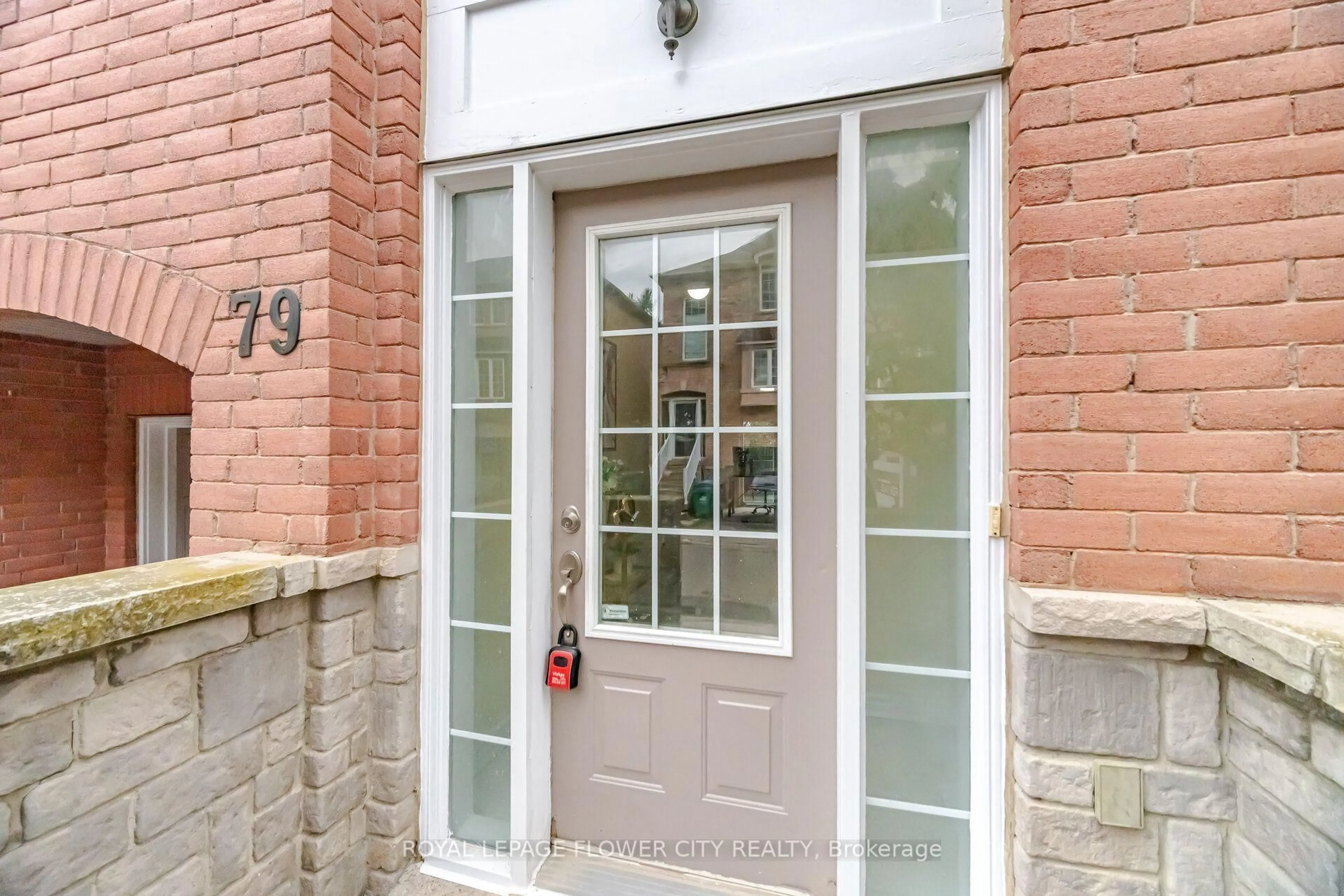 Indoor entryway for 79 Bernard Ave, Brampton Ontario L6Y 5S3