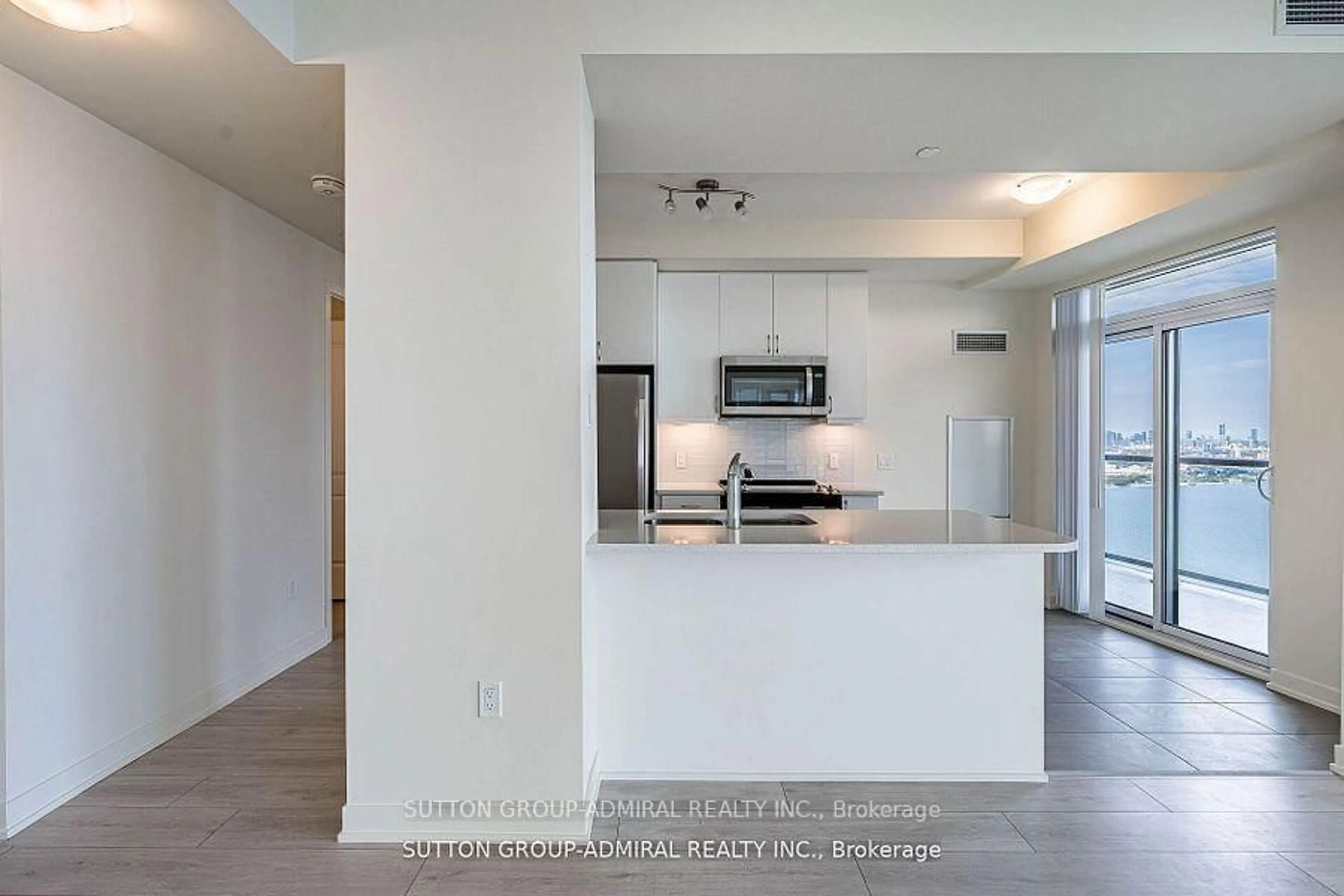 Open concept kitchen, unknown for 38 Annie Craig Dr #4305, Toronto Ontario M8V 0A8