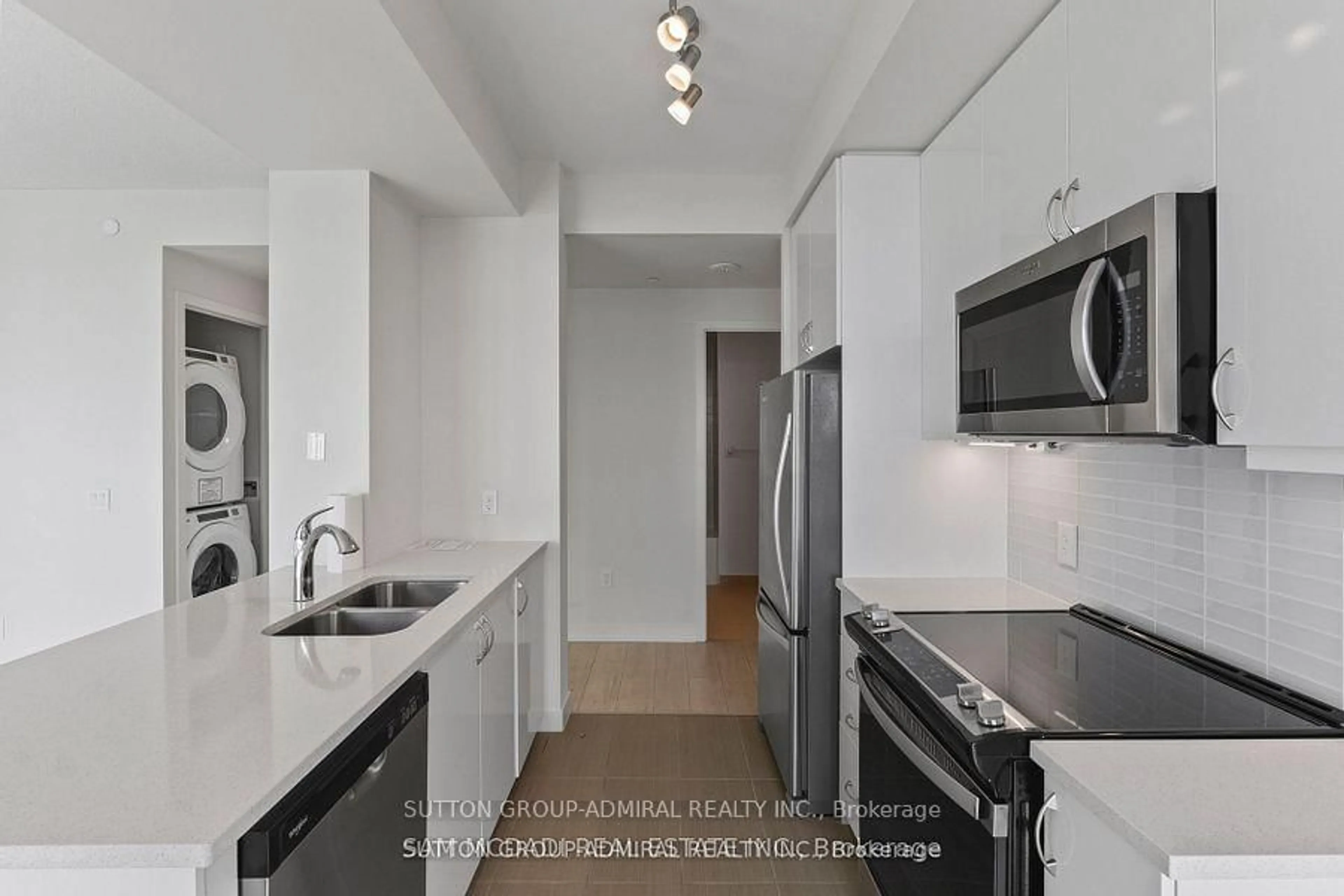 Standard kitchen, unknown for 38 Annie Craig Dr #4305, Toronto Ontario M8V 0A8