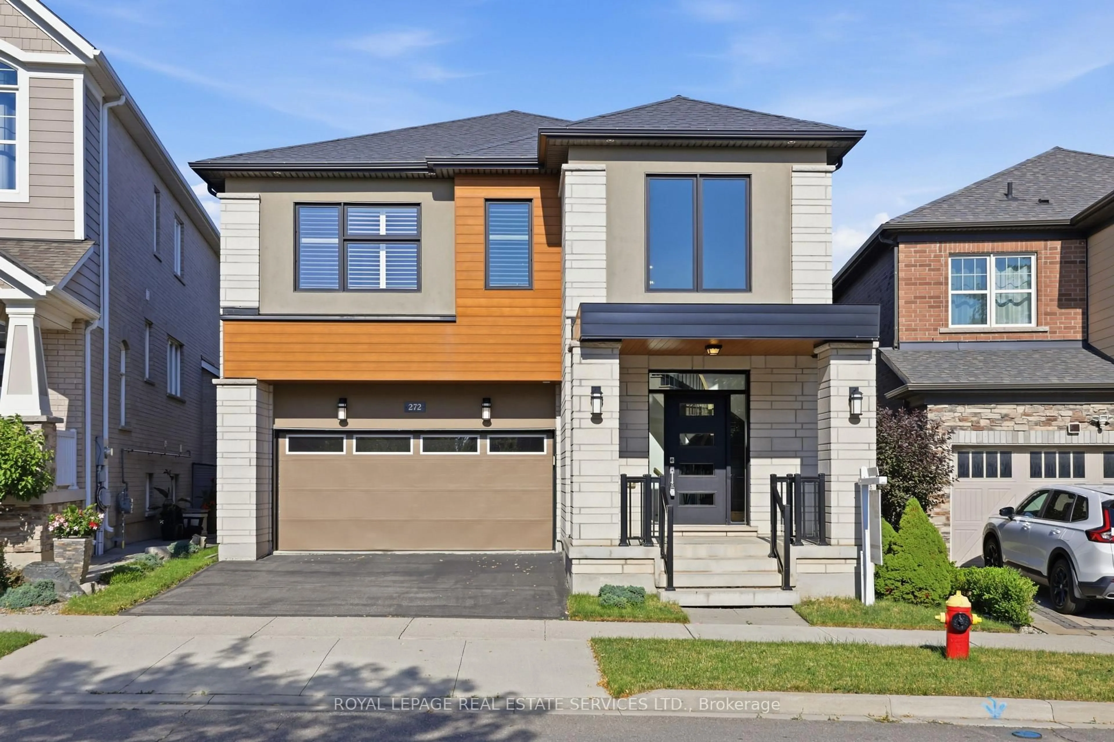 Home with brick exterior material, street for 272 Wisteria Way, Oakville Ontario L6M 1L3