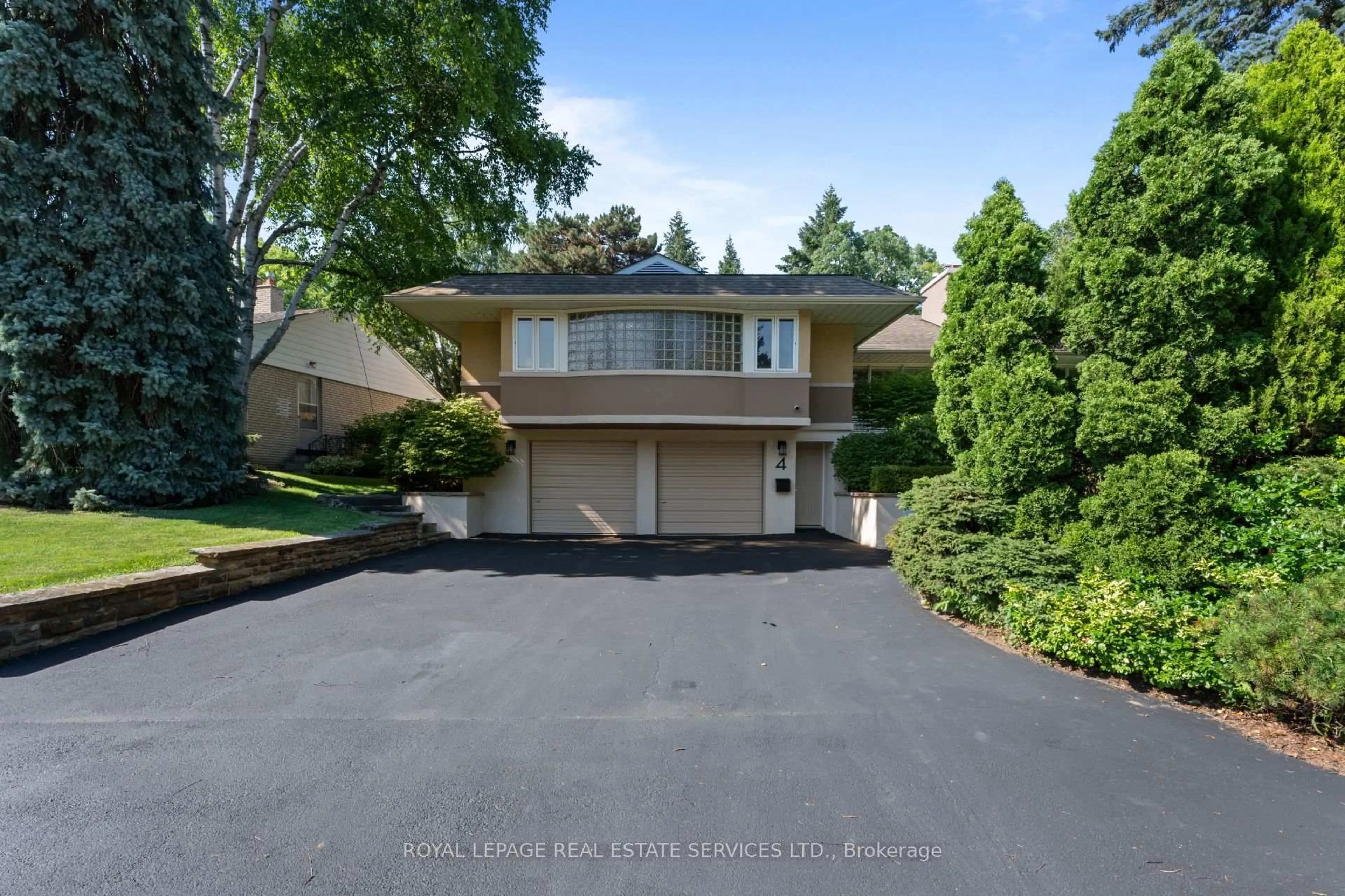 Unknown for 4 Prince George Dr, Toronto Ontario M9A 1X8