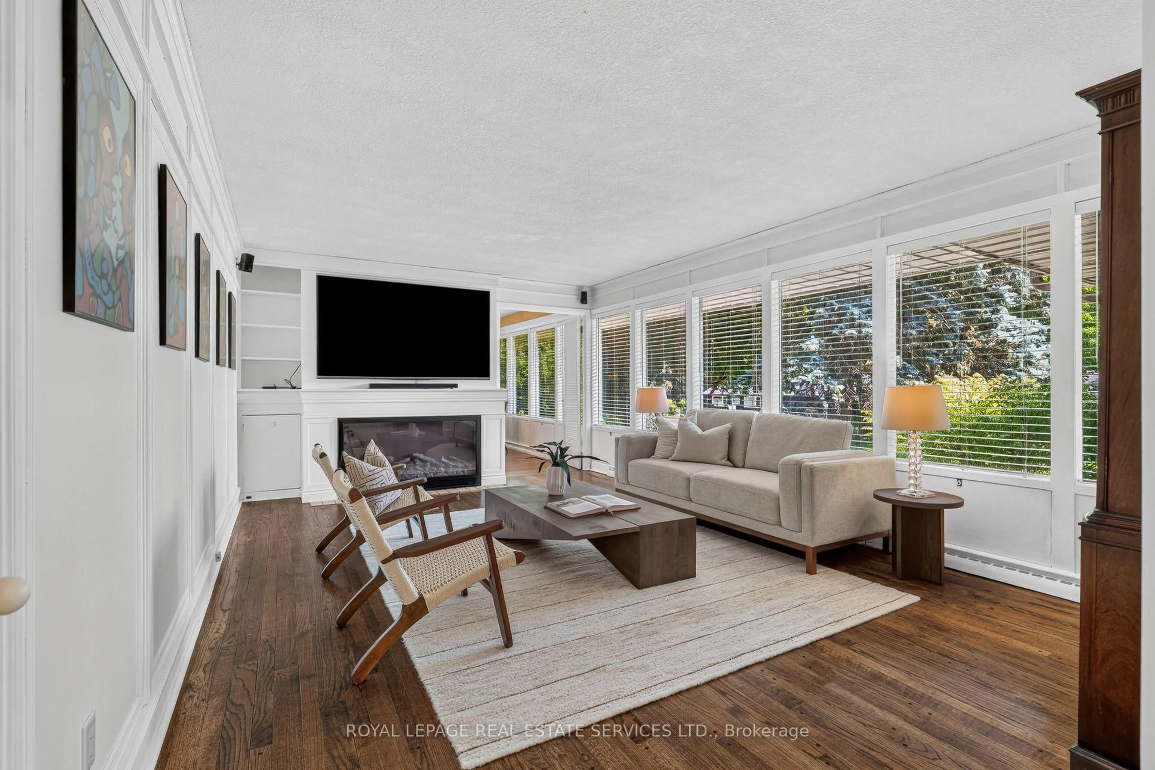 Living room with furniture, unknown for 4 Prince George Dr, Toronto Ontario M9A 1X8