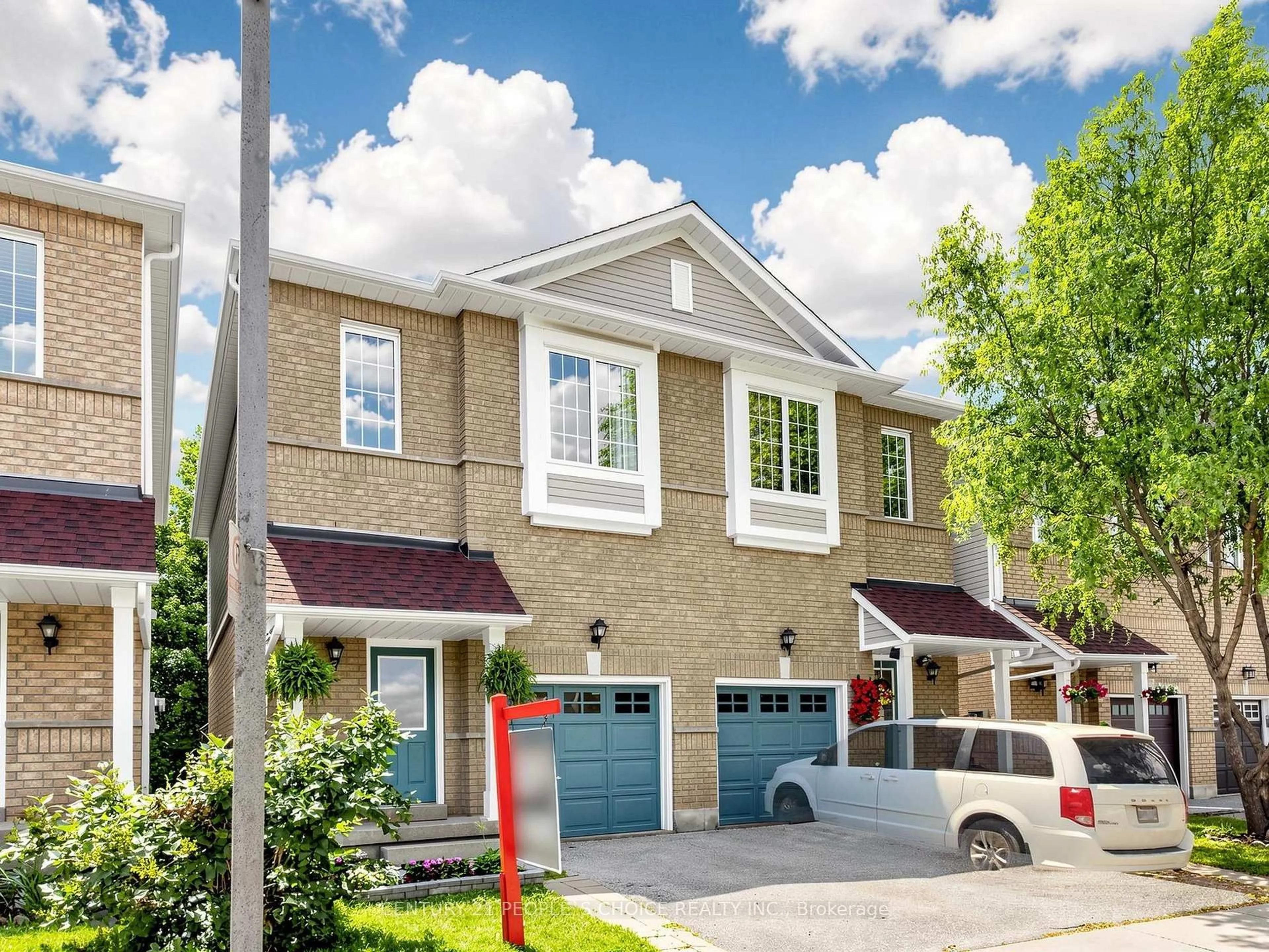 Home with brick exterior material, street for 1480 Britannia Rd #125, Mississauga Ontario L5V 2K4