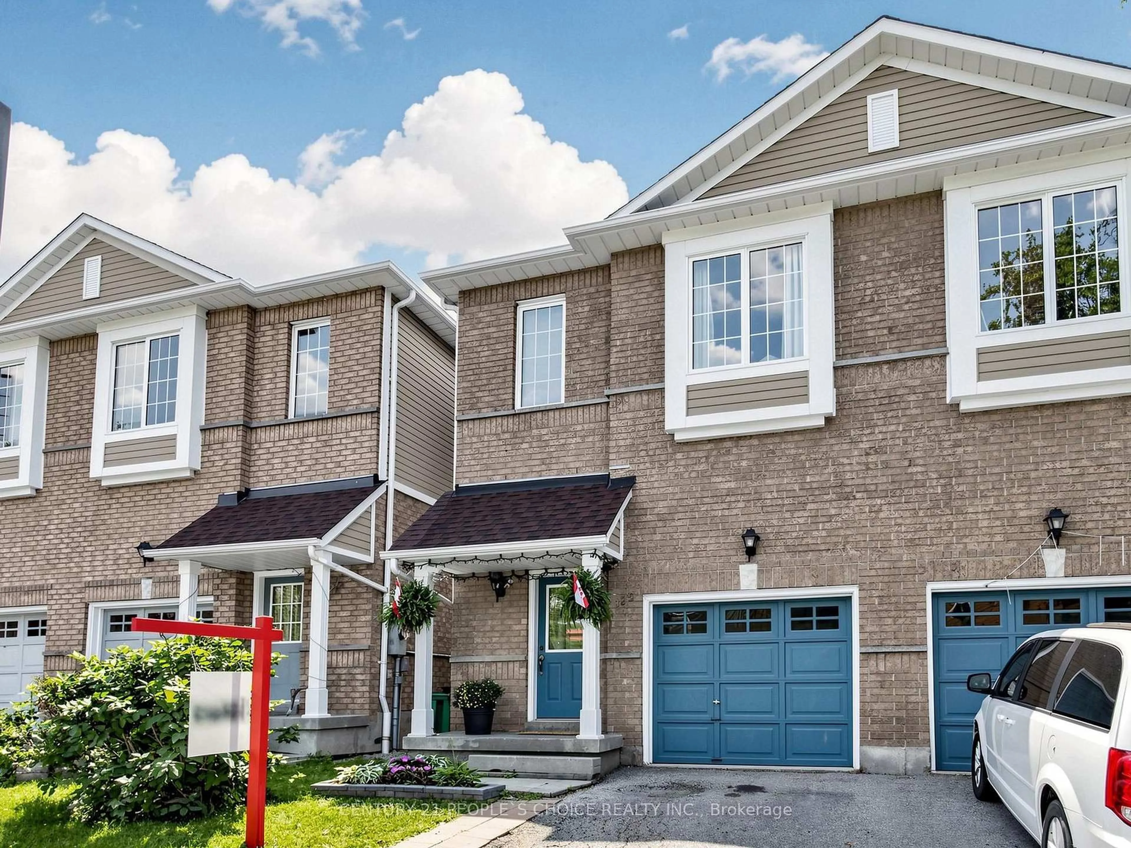 Home with brick exterior material, street for 1480 Britannia Rd #125, Mississauga Ontario L5V 2K4