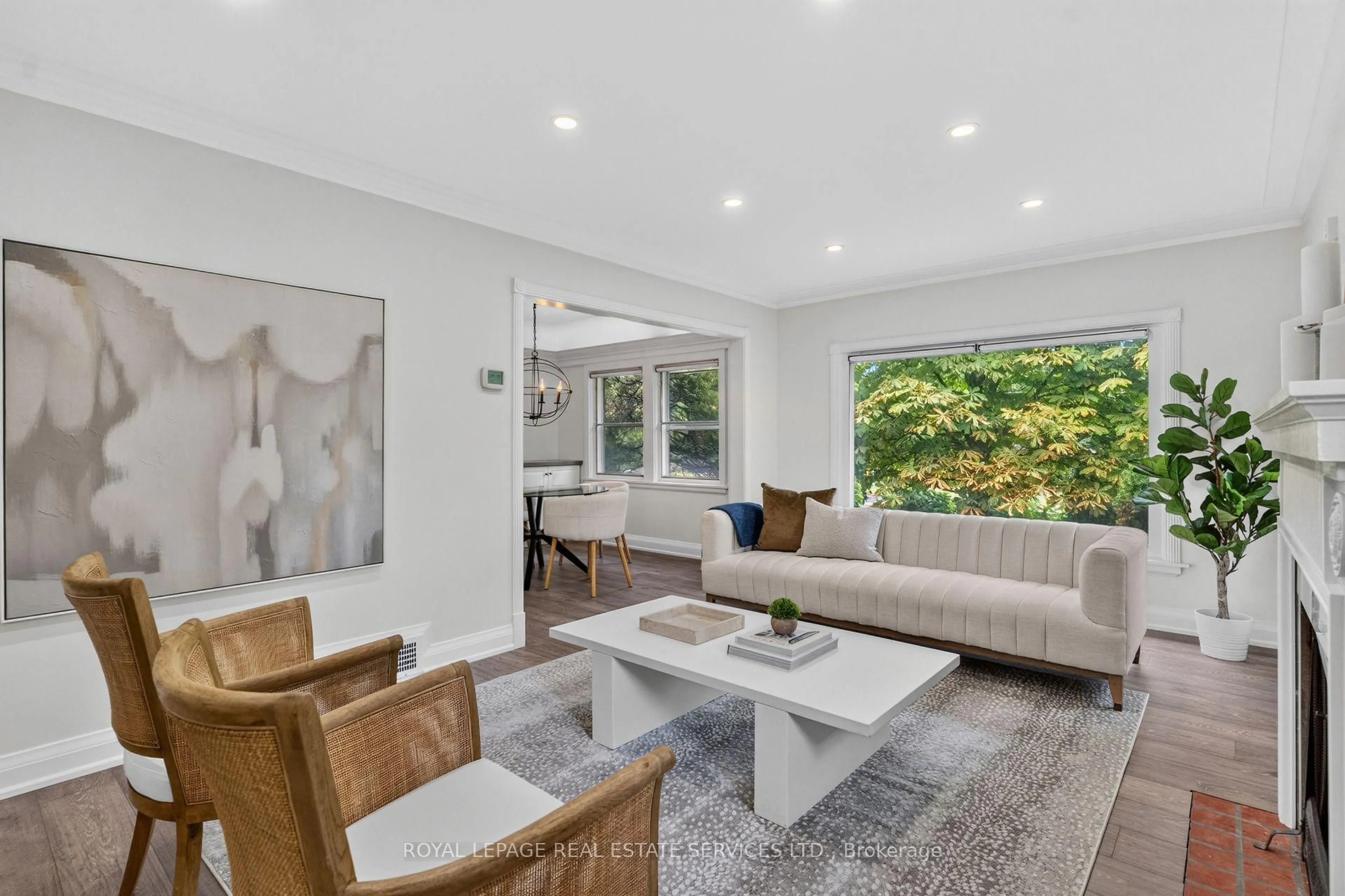Living room with furniture, unknown for 2 Glenroy Ave, Toronto Ontario M8Y 3X8