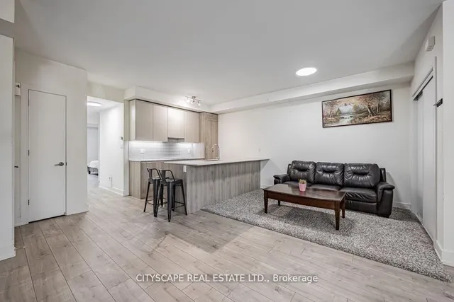 66 Longbranch Ave #1, Toronto 5