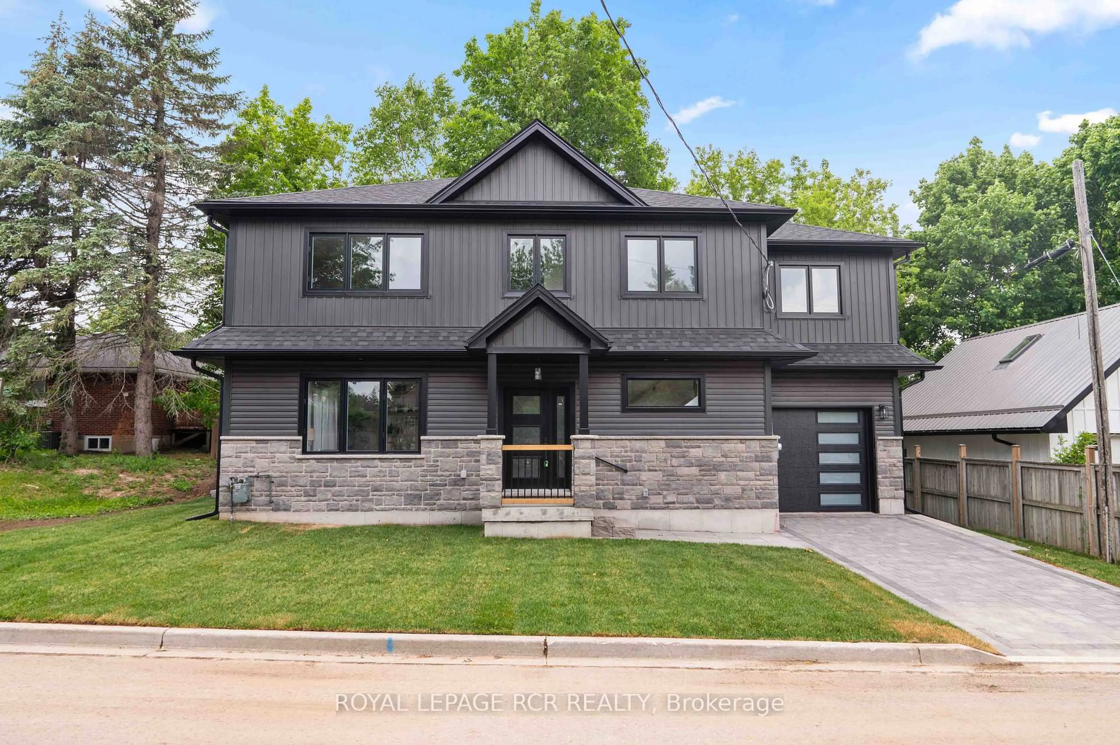 Home with brick exterior material, street for 7 Henry St, Orangeville Ontario L9W 1R6