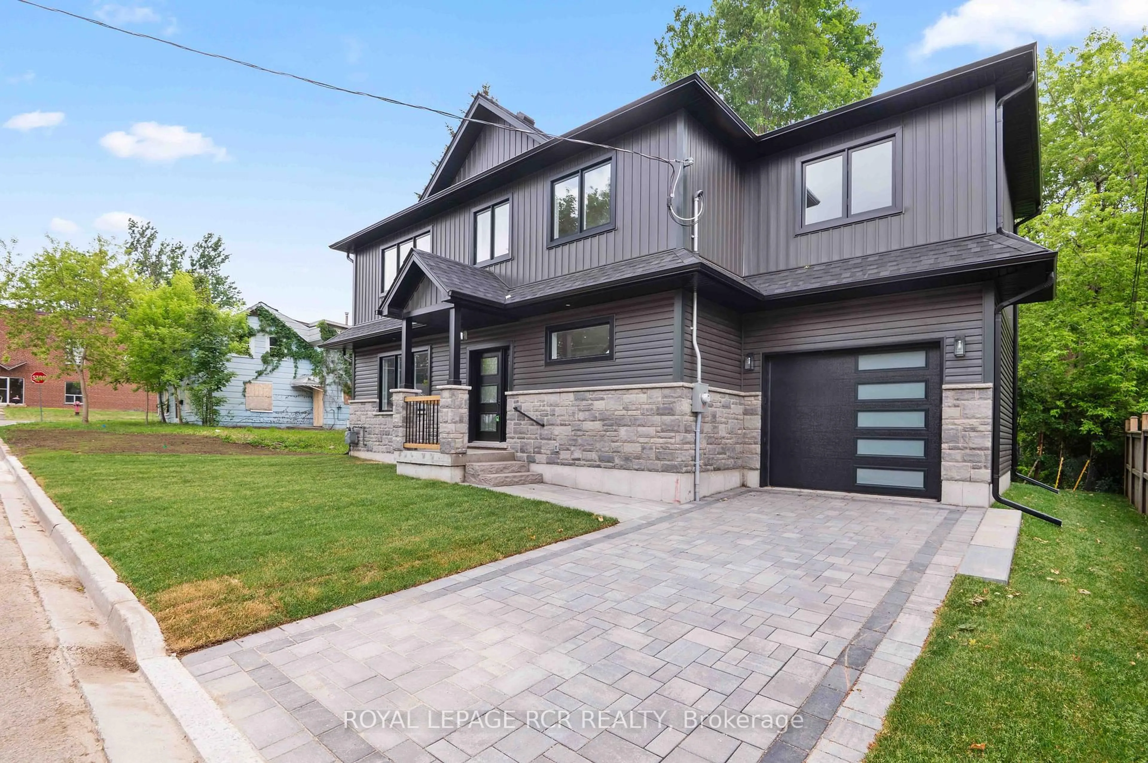 Home with brick exterior material, street for 7 Henry St, Orangeville Ontario L9W 1R6