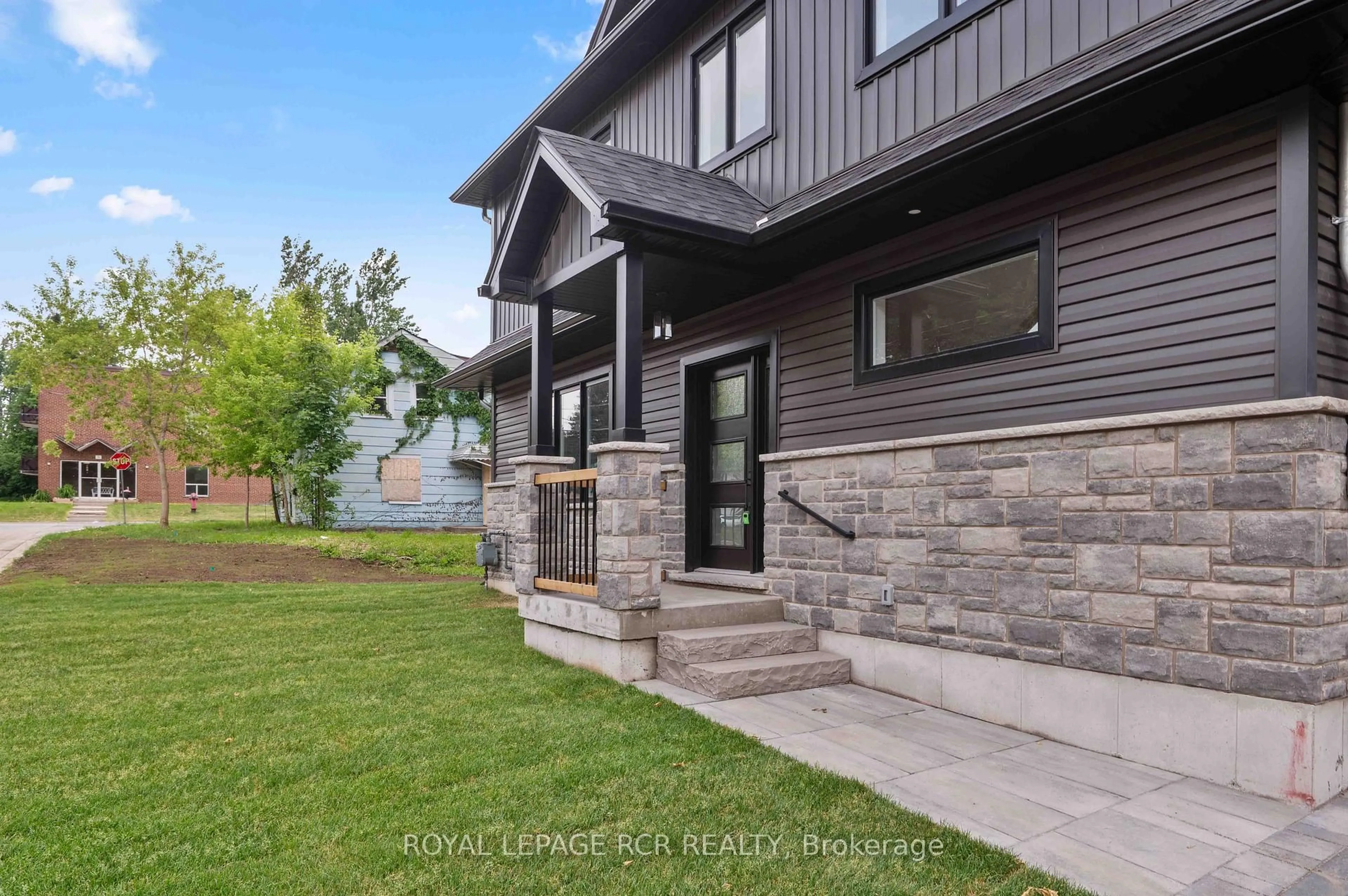 Home with brick exterior material, unknown for 7 Henry St, Orangeville Ontario L9W 1R6