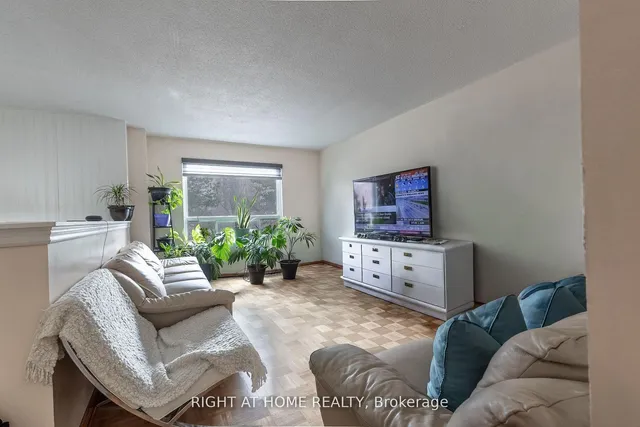 1221 Dundix Rd #56, Mississauga 4