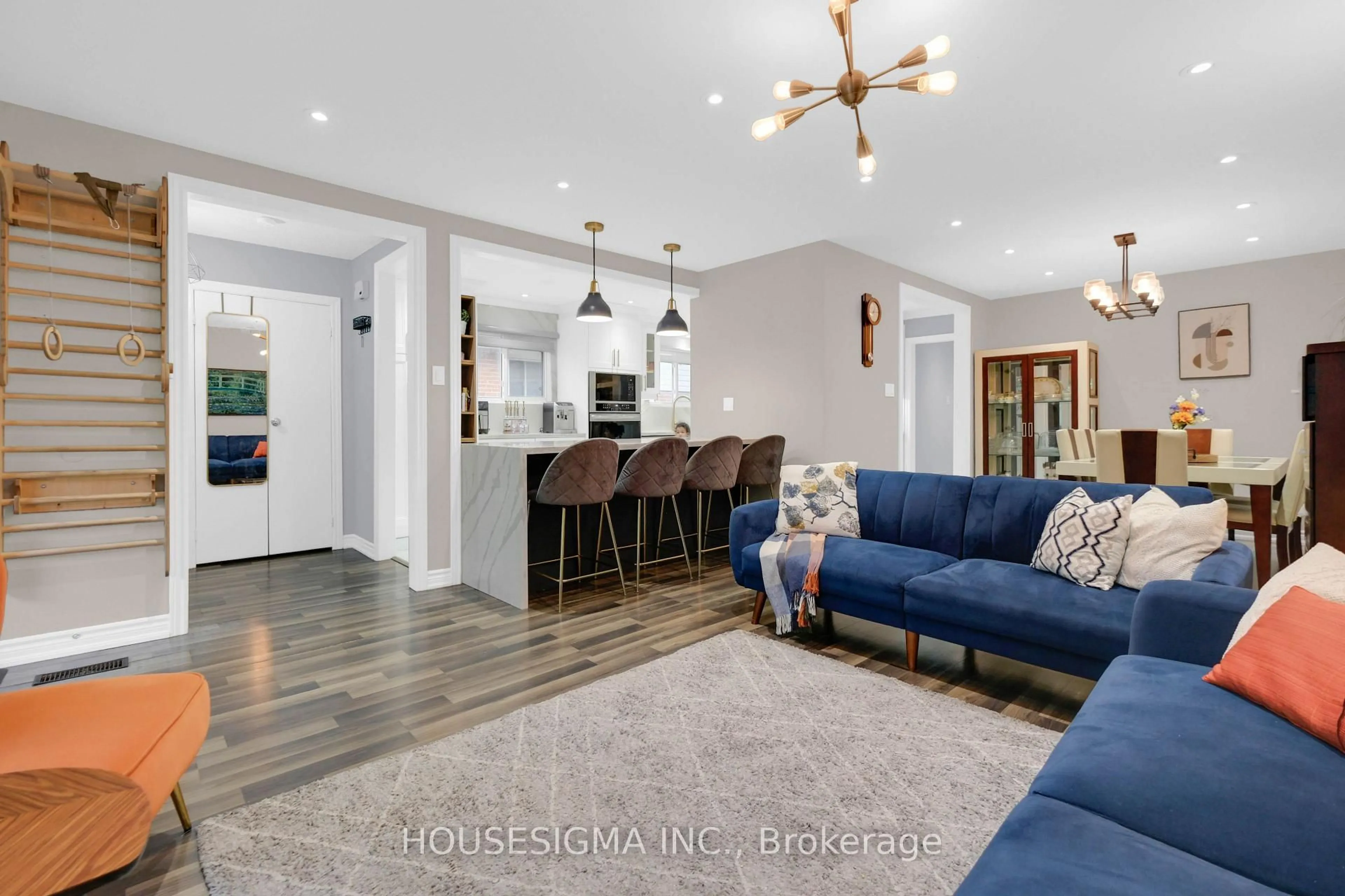 Open concept kitchen, unknown for 2663 Hortense Rd, Mississauga Ontario L5L 1V6