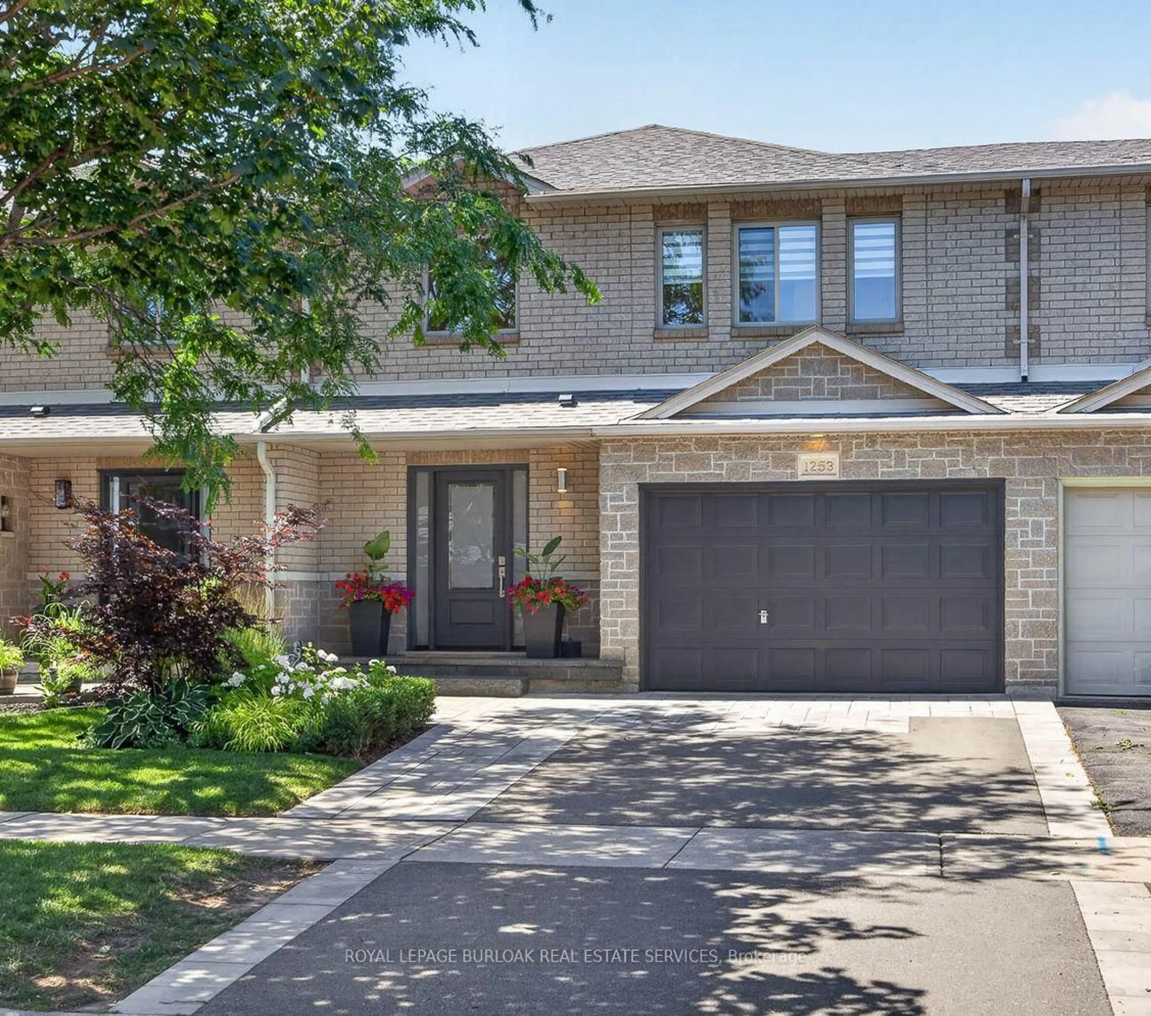 Home with brick exterior material, street for 1253 Stephenson Dr, Burlington Ontario L7S 2B3
