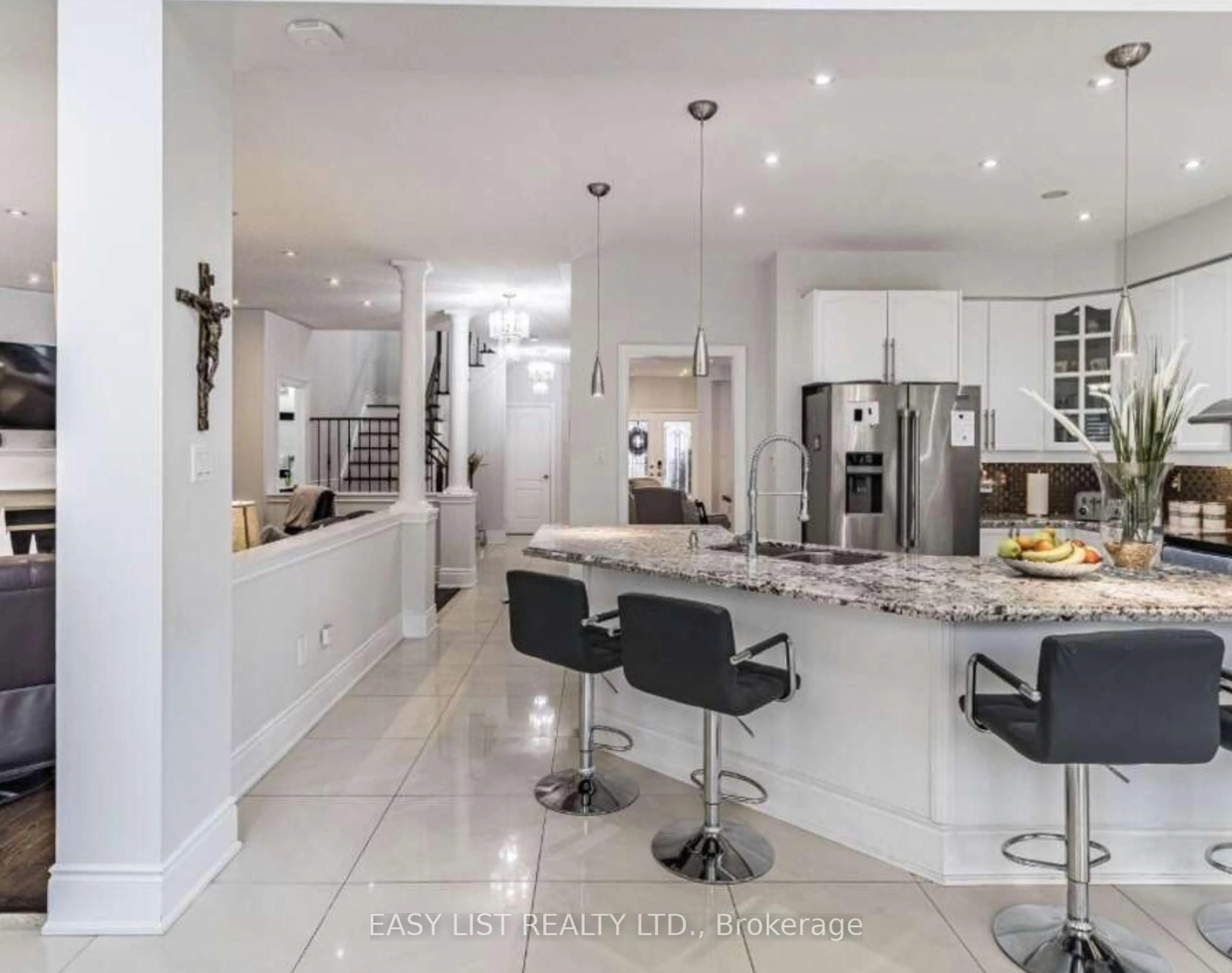 Contemporary kitchen, ceramic/tile floor for 3562 Aquinas Ave, Mississauga Ontario L5M 7L7