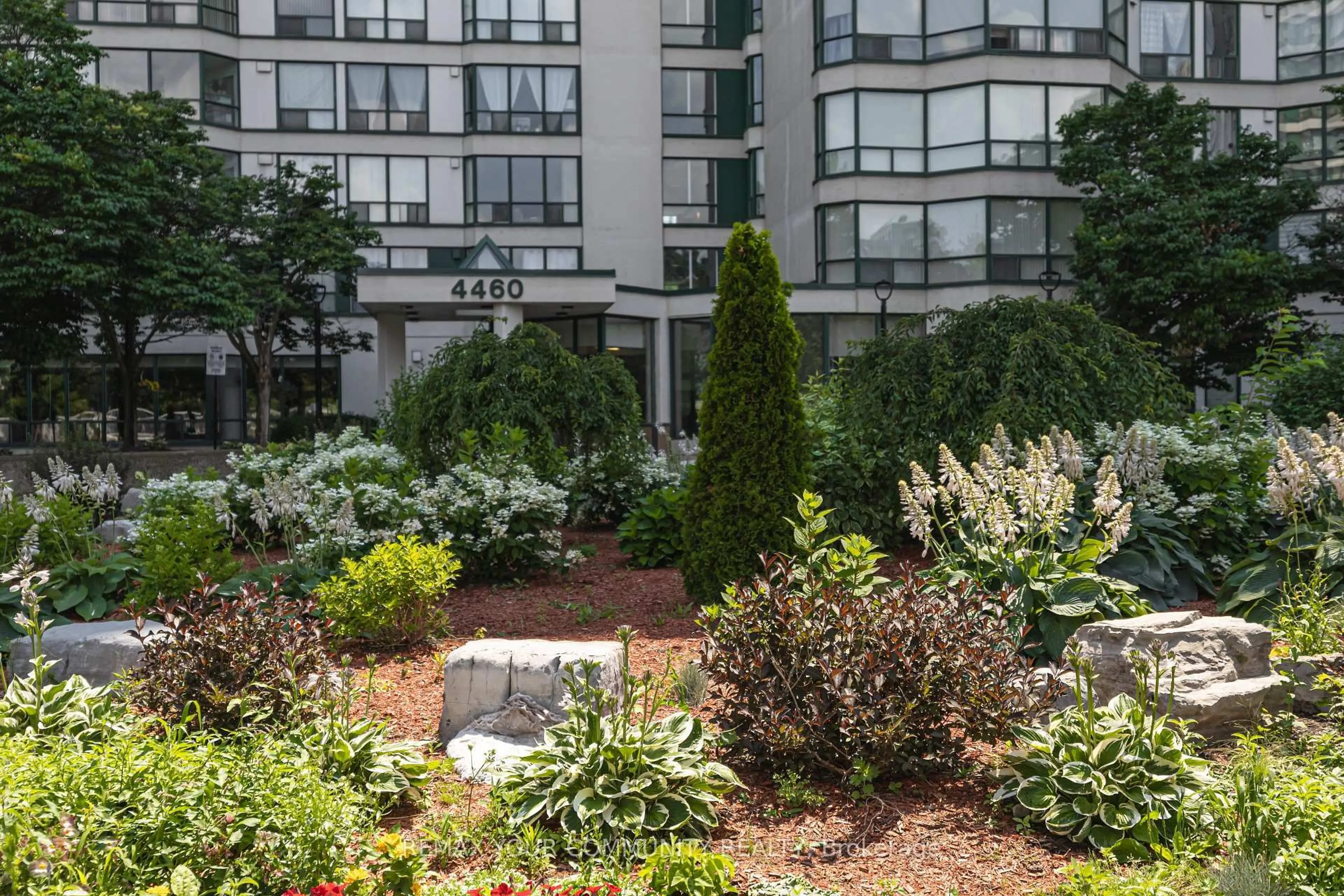 Patio, street for 4460 Tucana Crt #910, Mississauga Ontario L5R 3K9