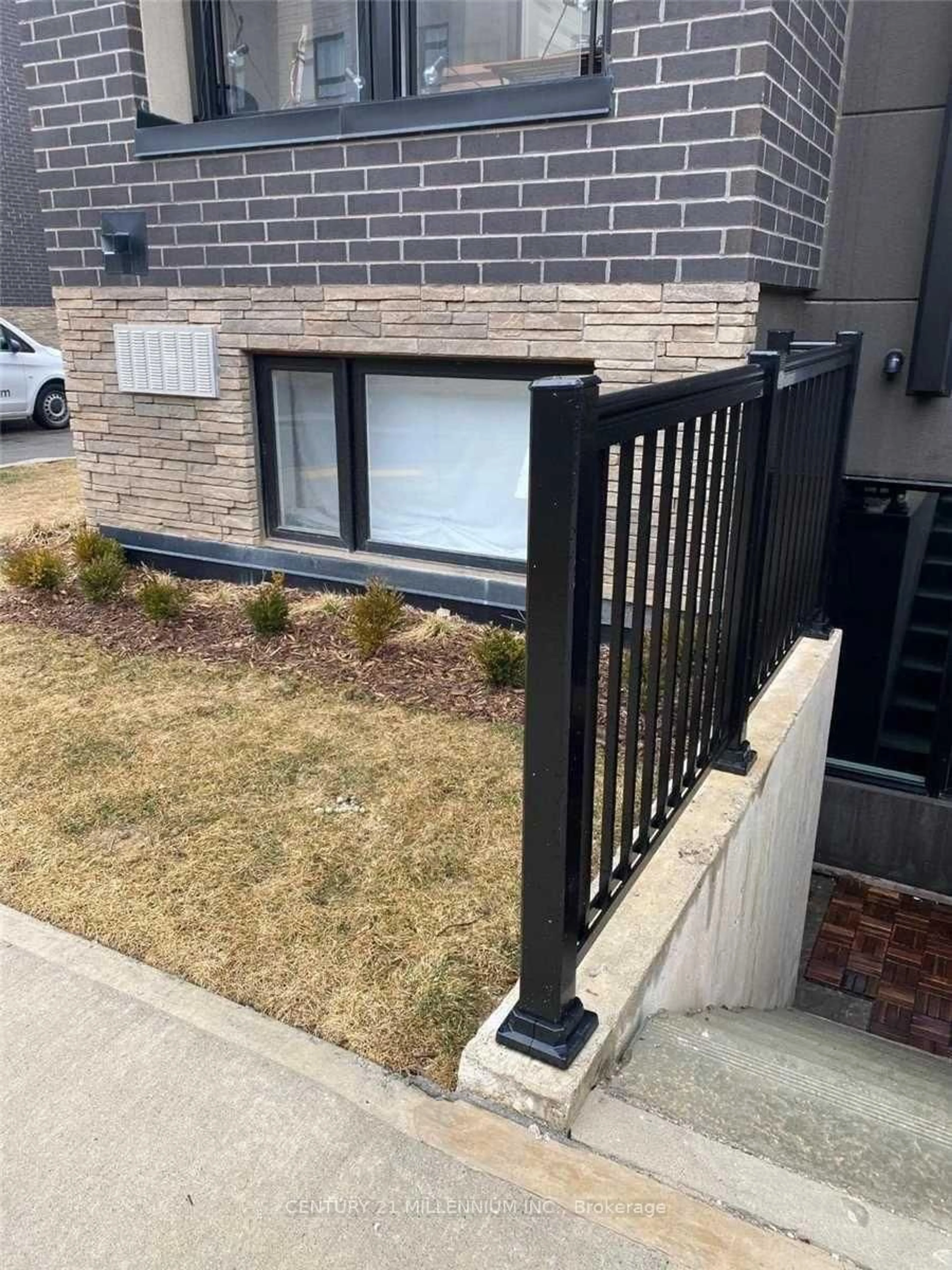 Unknown for 1131 Cooke Blvd #701, Burlington Ontario L7T 0C3
