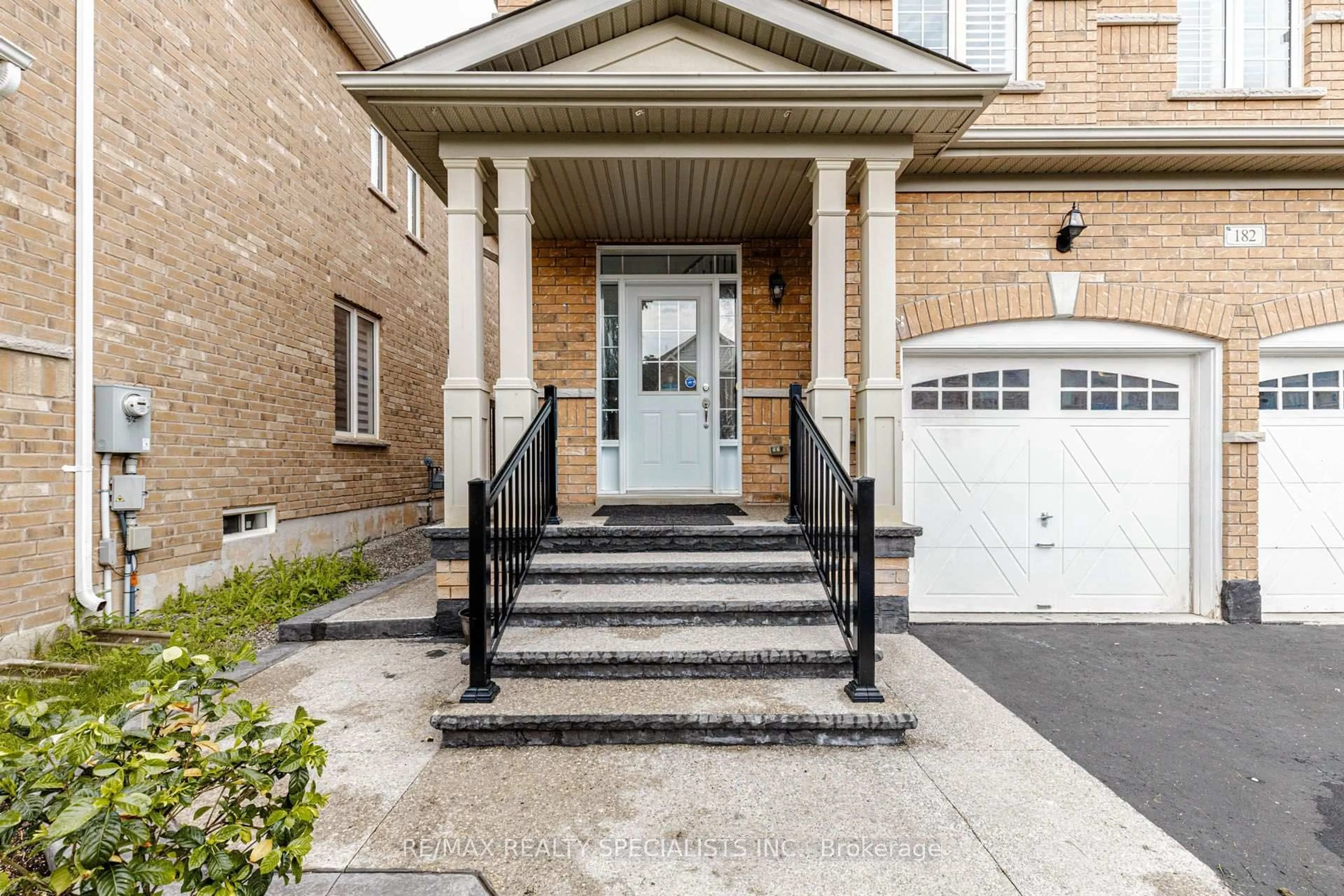 Unknown for 182 Allegro Dr, Brampton Ontario L6Y 5Y6