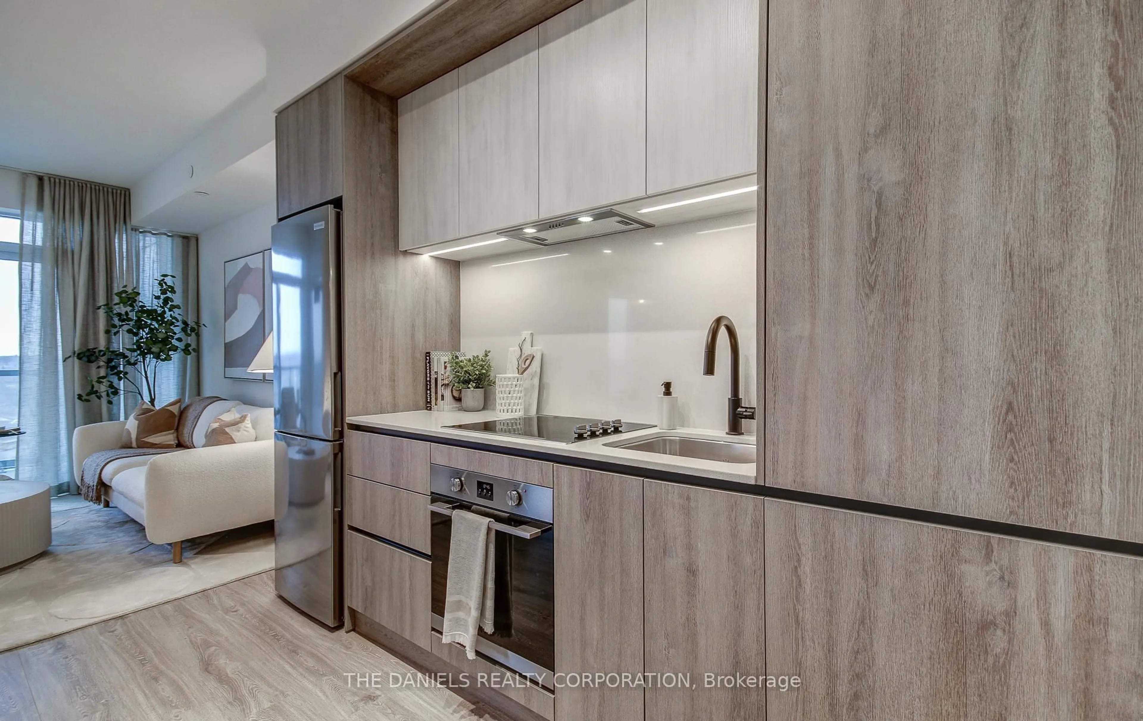 Open concept kitchen, unknown for 2495 Eglinton Ave #2506, Mississauga Ontario L5M 2T2