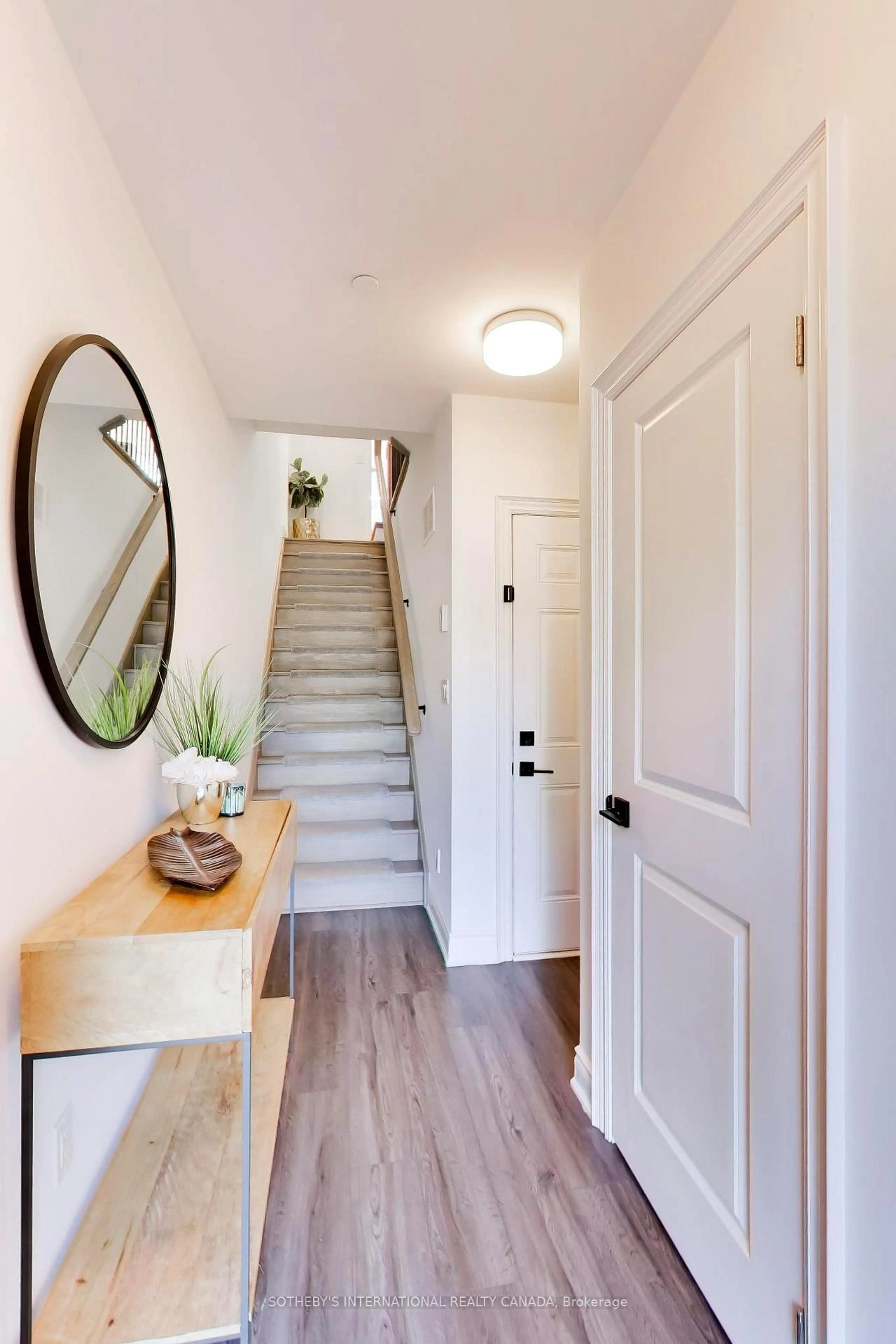 Indoor entryway for 80 Daisy Ave #30, Toronto Ontario M8W 0B7