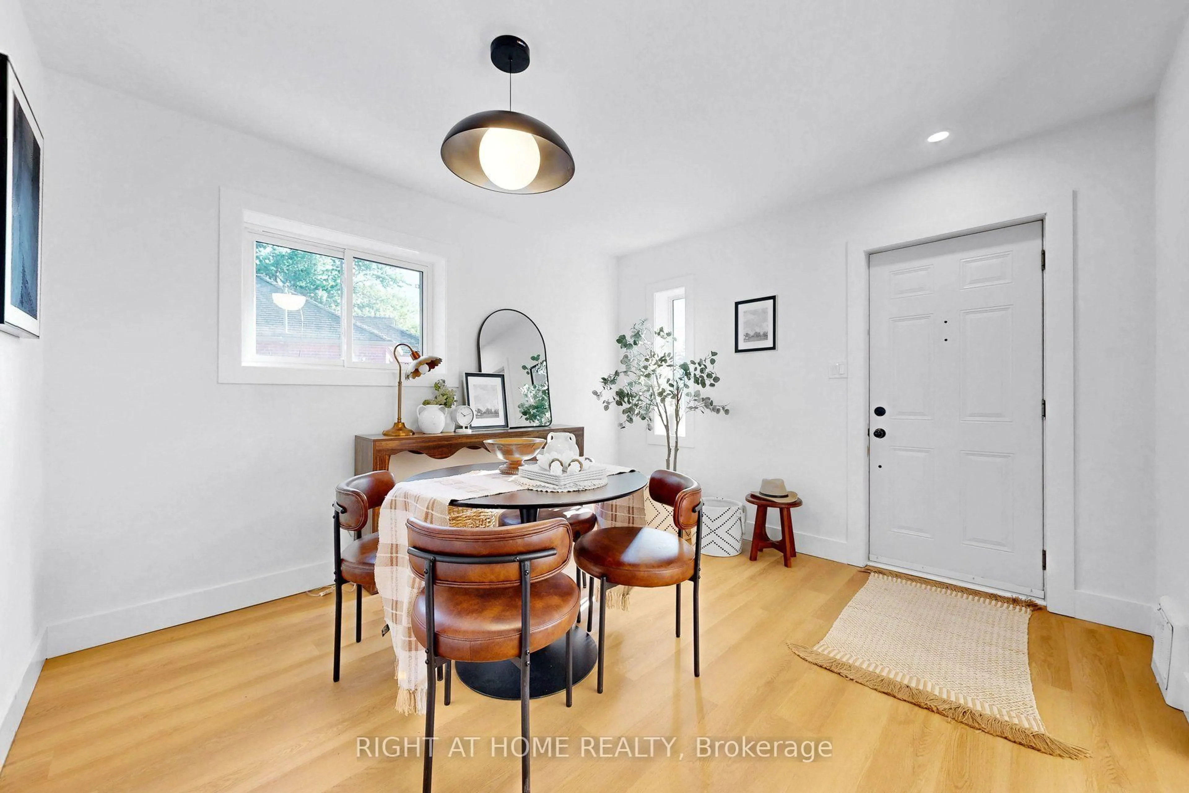 Dining room, unknown for 36 Huntsmoor Rd, Toronto Ontario M9W 3R5