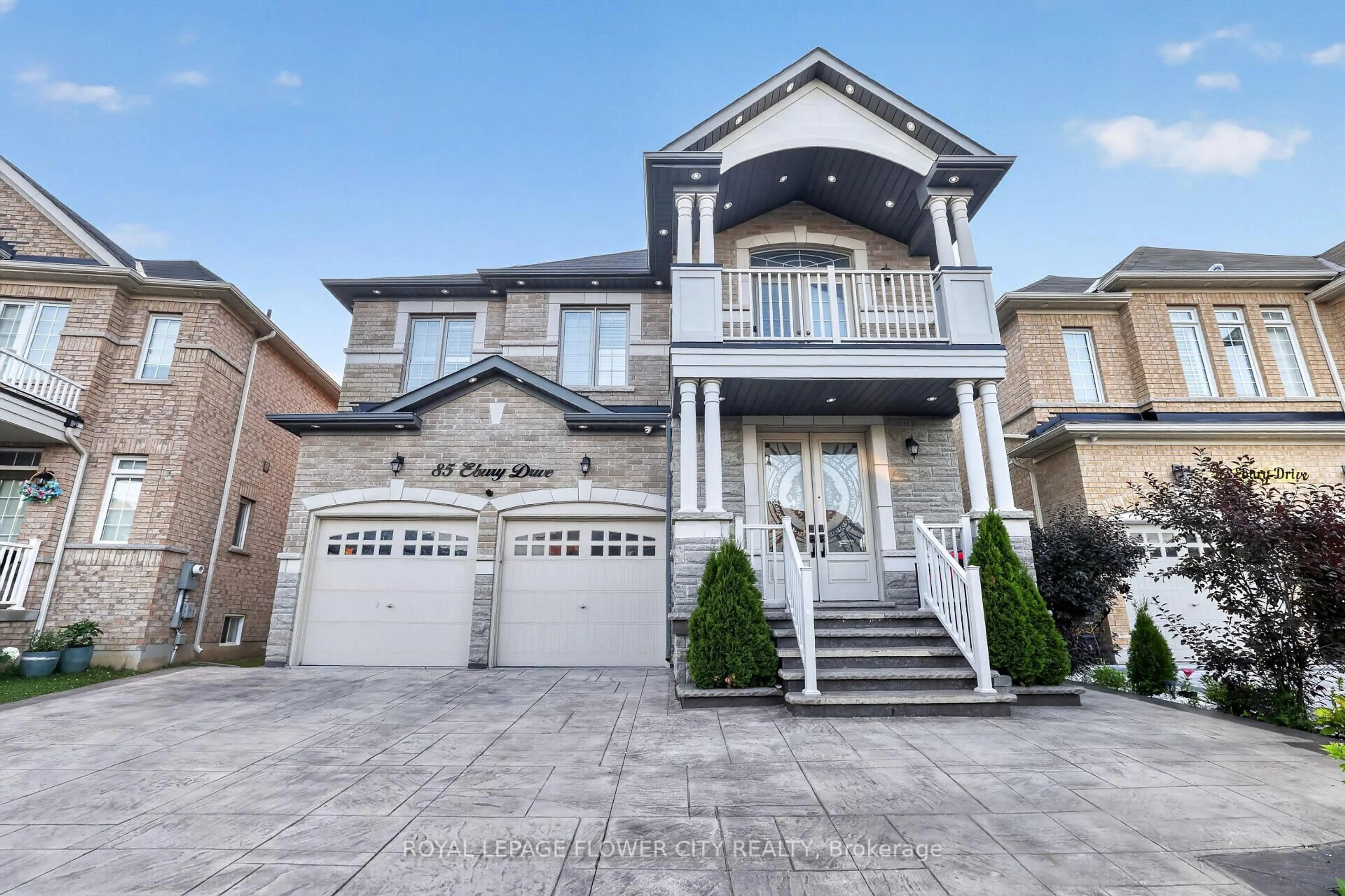 Home with vinyl exterior material, street for 85 Ebury Dr, Brampton Ontario L6X 0E6