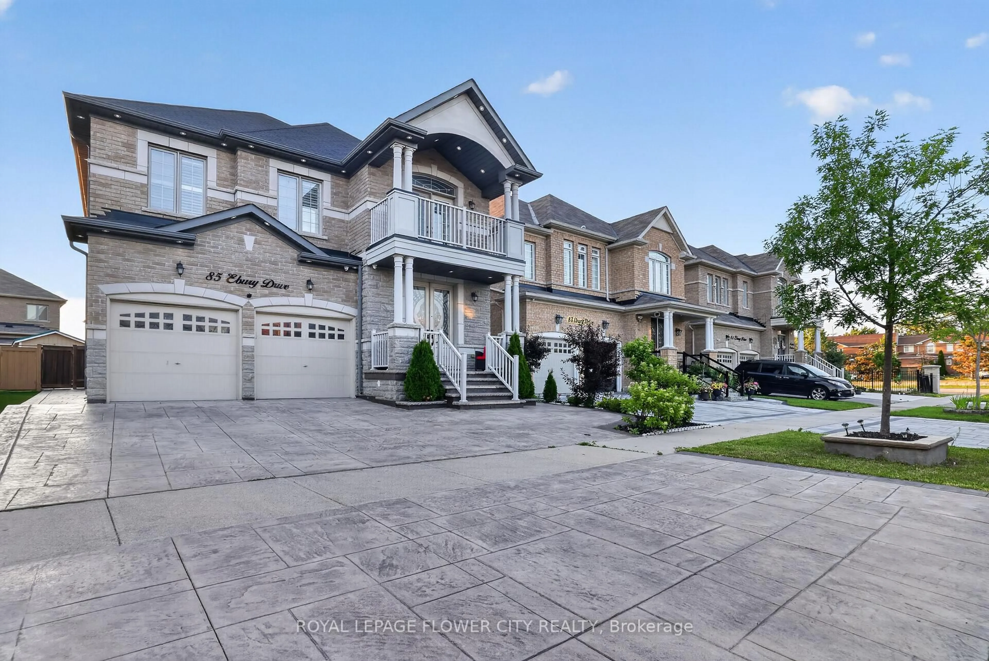 A pic from outside/outdoor area/front of a property/back of a property/a pic from drone, street for 85 Ebury Dr, Brampton Ontario L6X 0E6